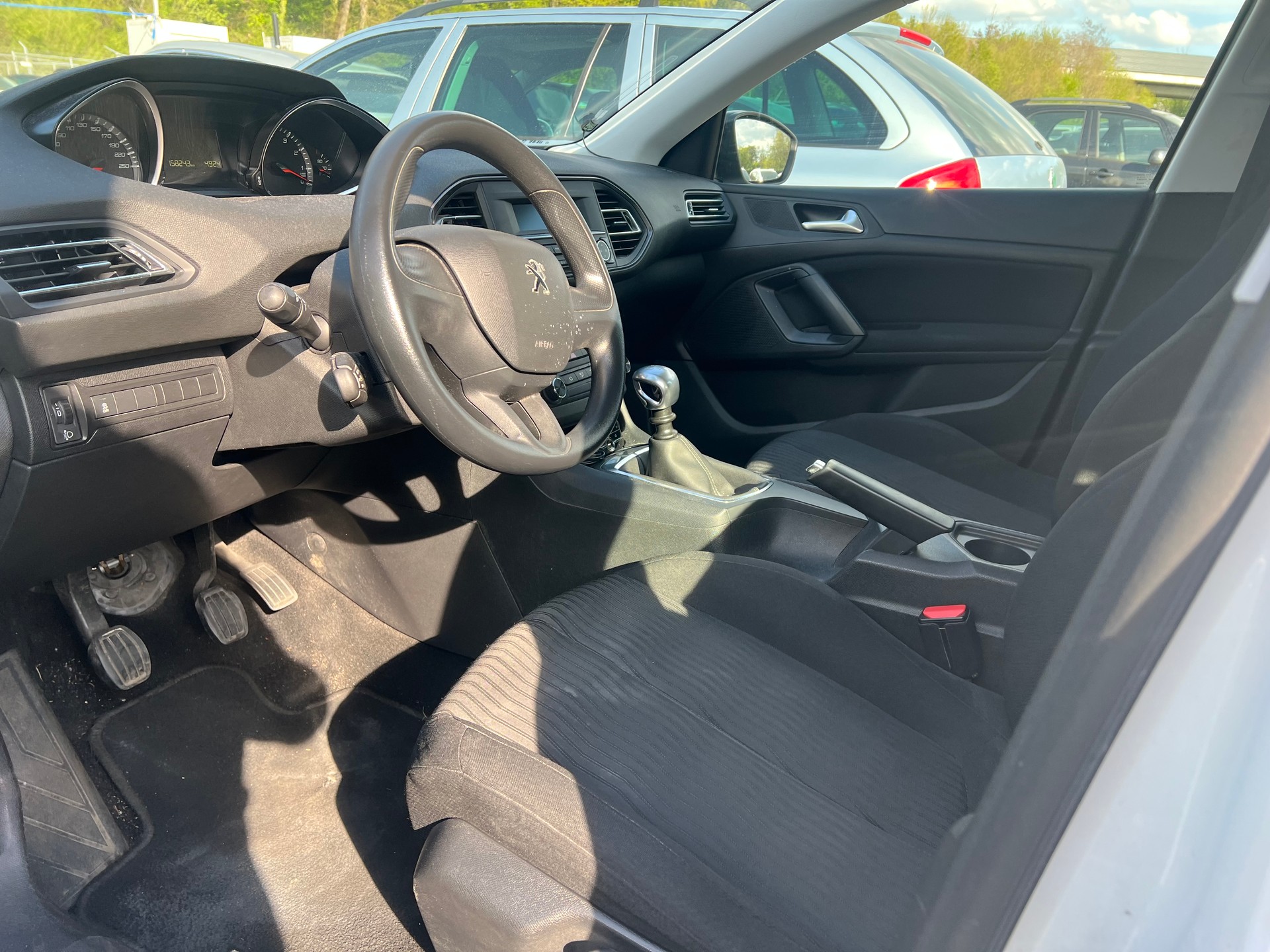 PEUGEOT 308 1.2 THP Style-image-6