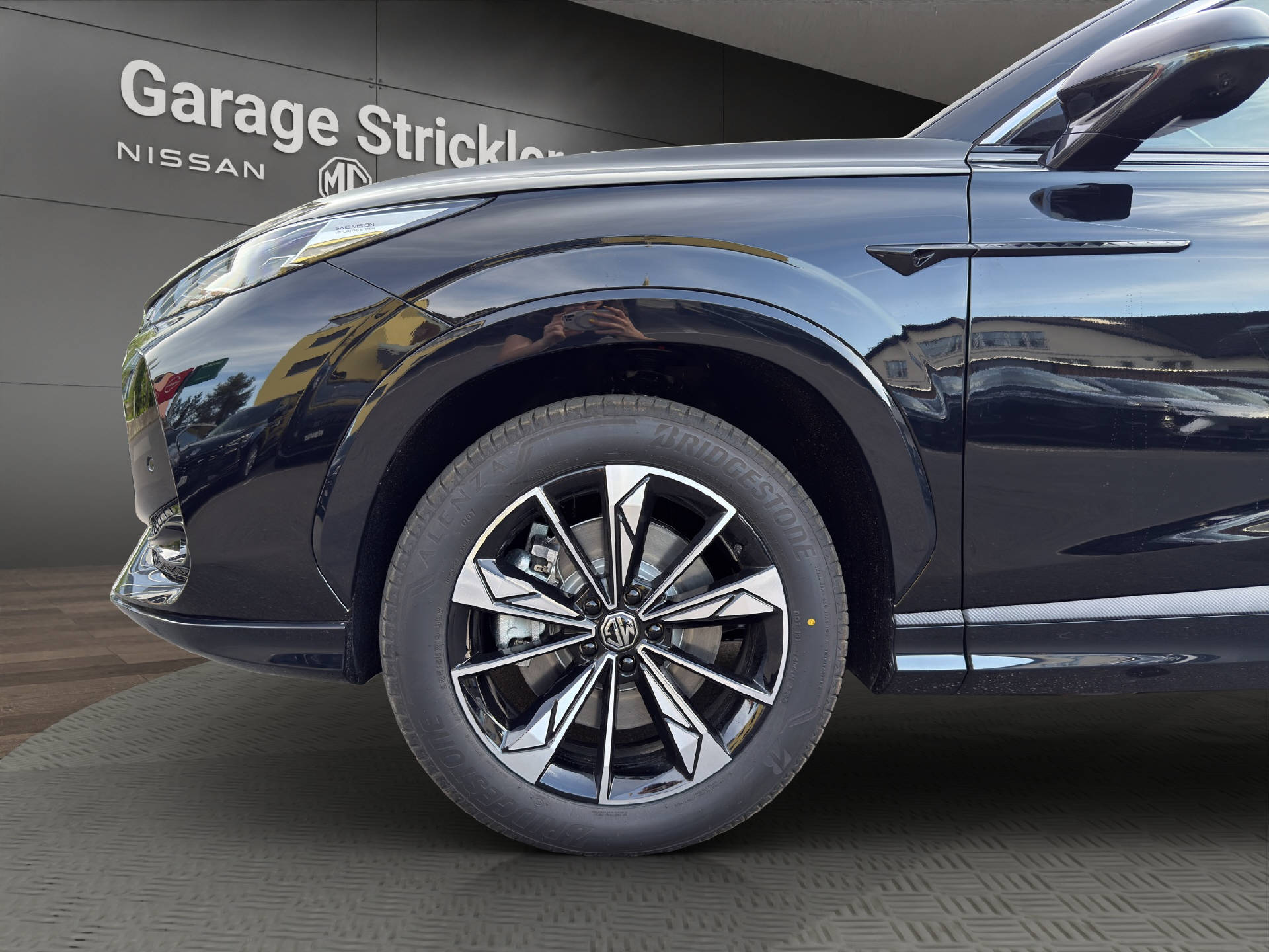 MG HS 1.5 Hybrid Luxury-image-8