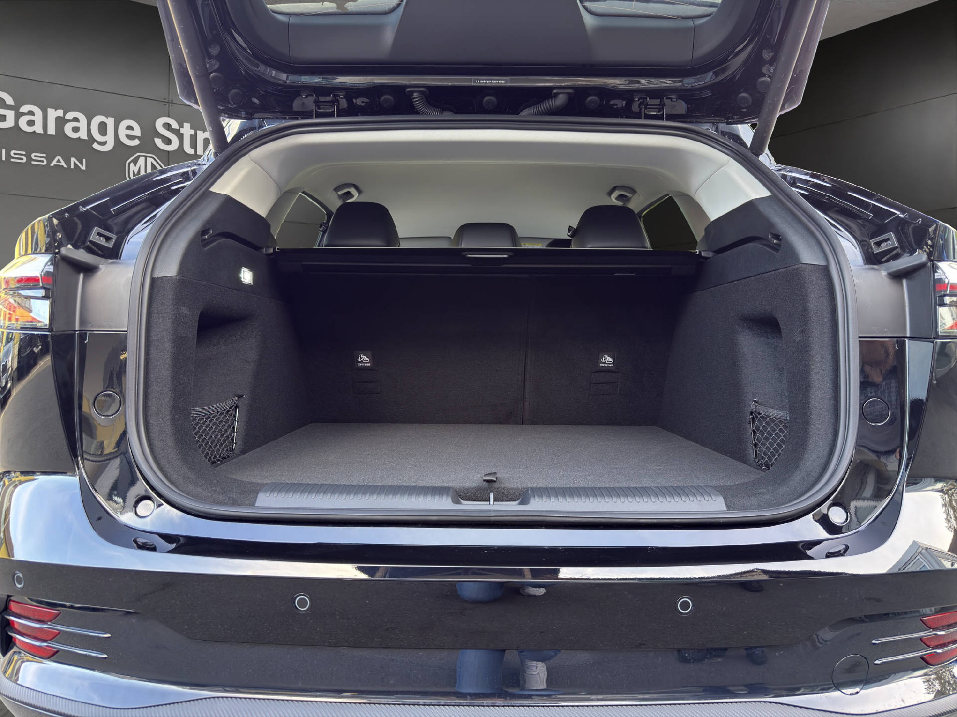 MG HS 1.5 Hybrid Luxury-image-12