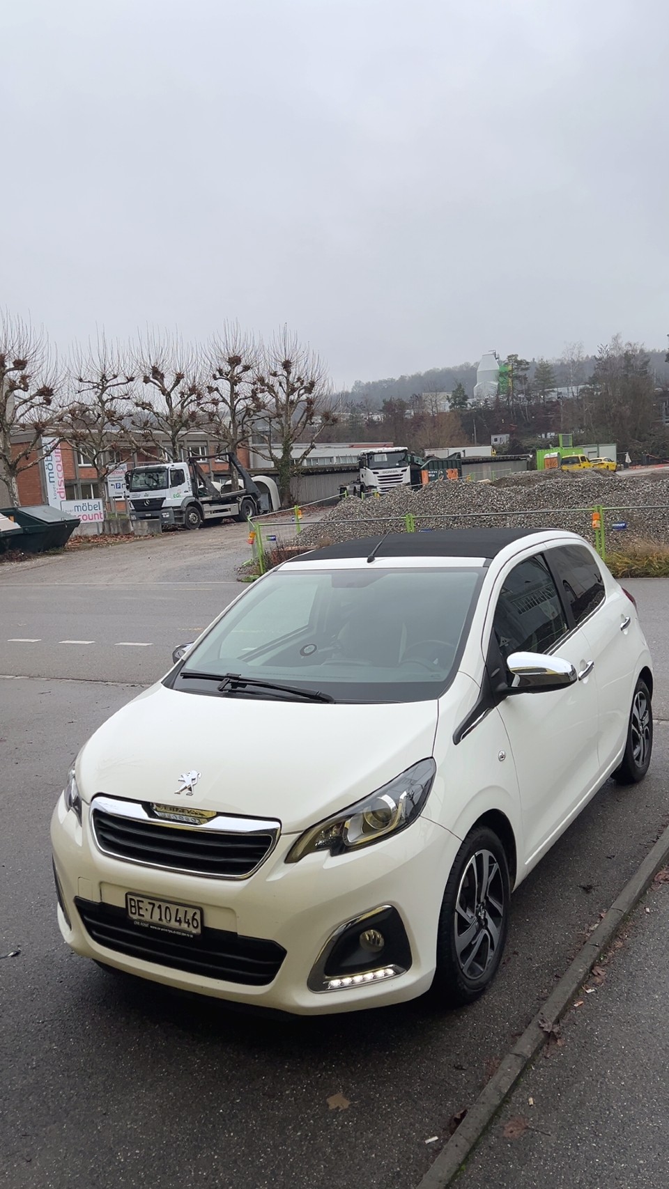 PEUGEOT 1.2 PureTech Allure Top