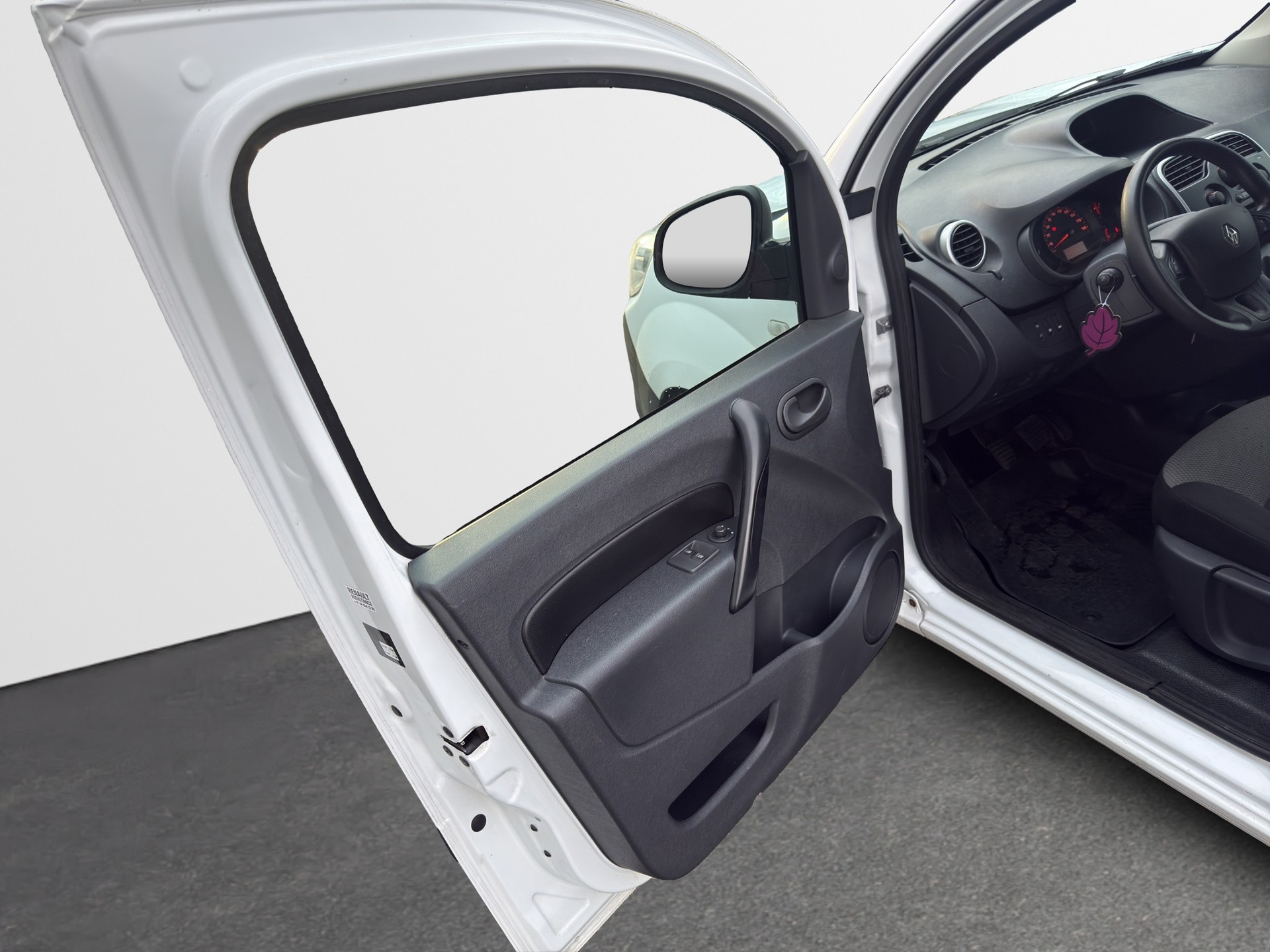RENAULT Kangoo Medium dCi 90 ENERGY Business-image-12