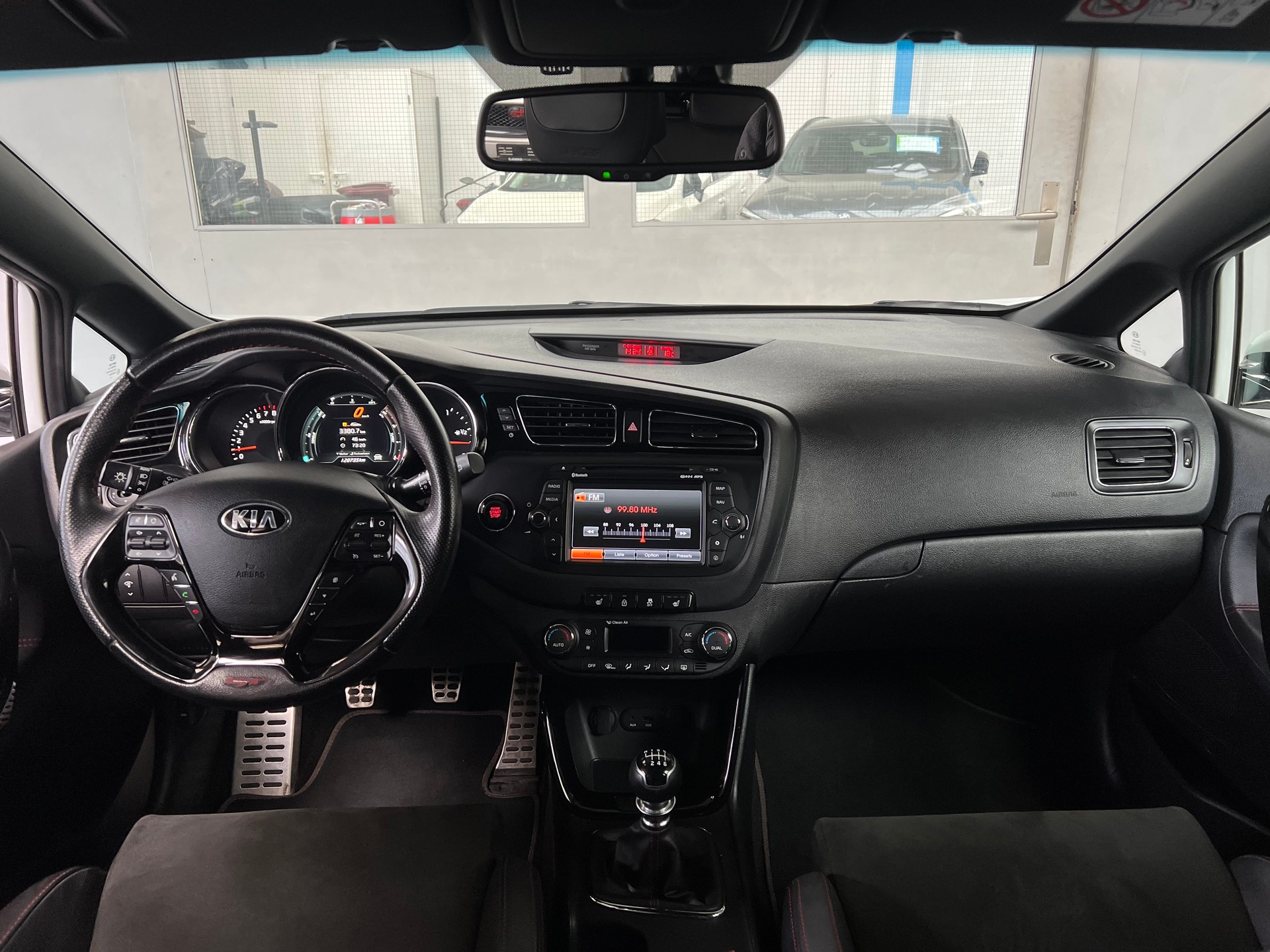 KIA Cee'd 1.6 GDi Turbo GT-image-4