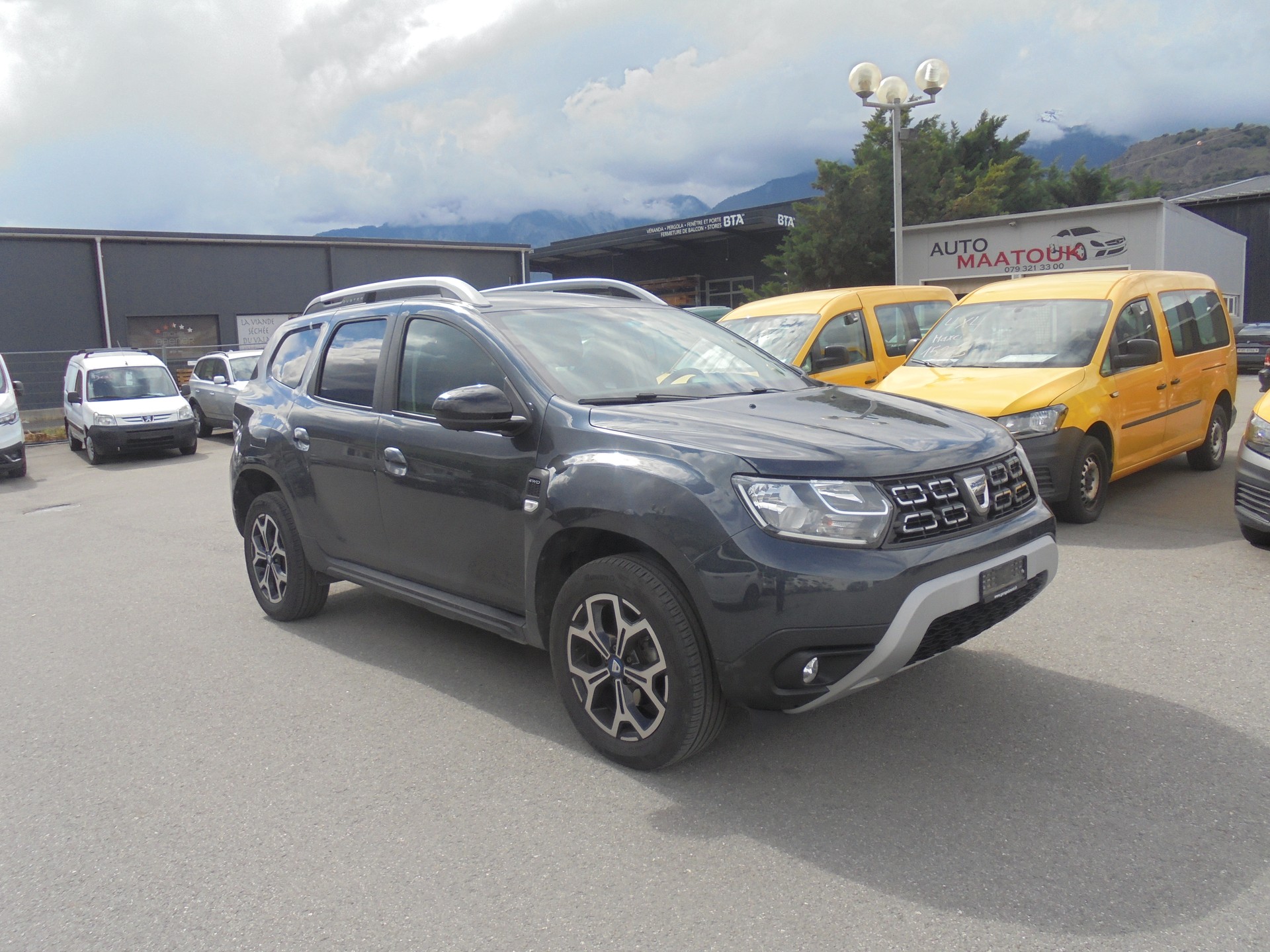 DACIA Duster TCe 150 Celebration 4x4-image-1