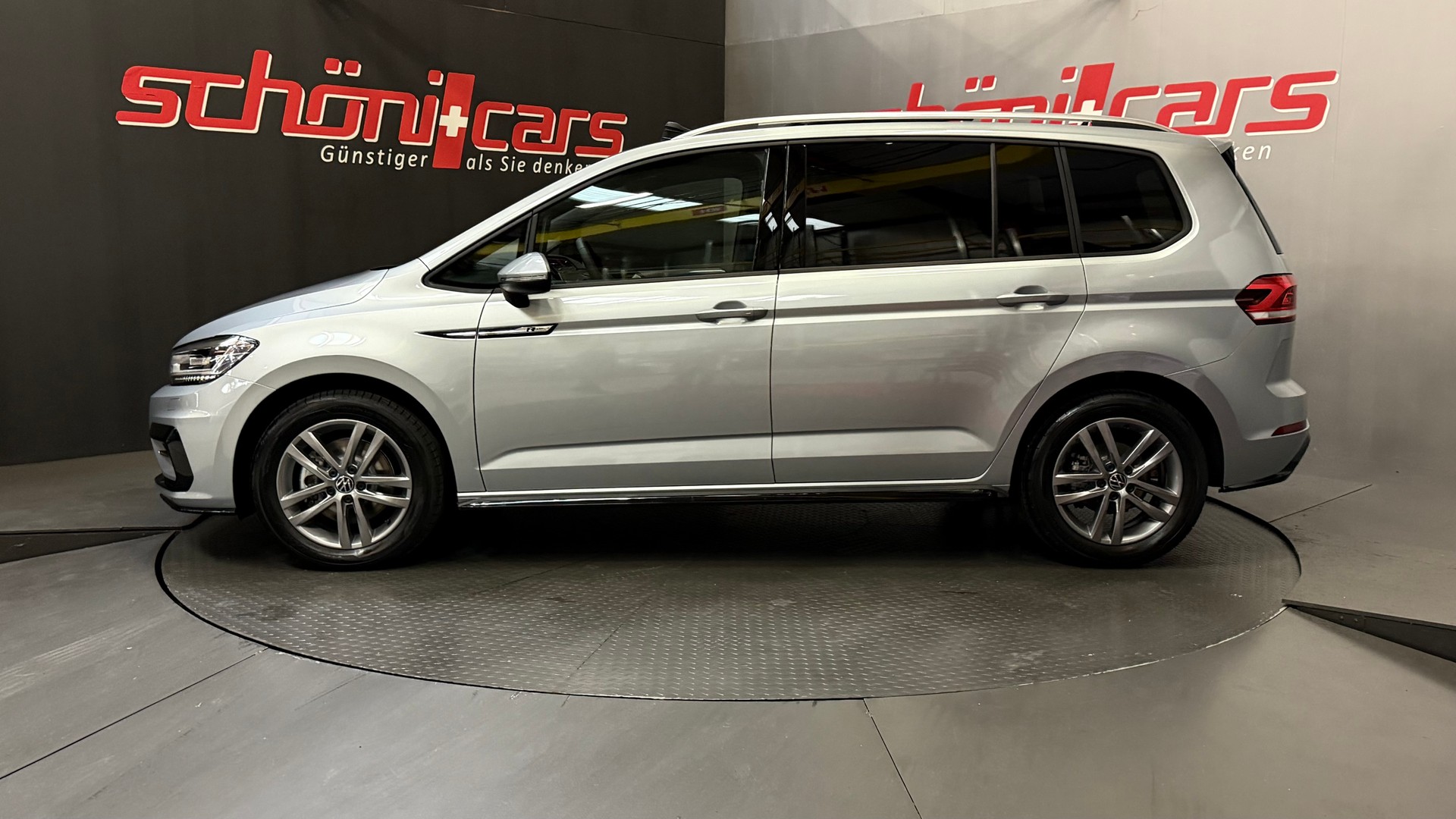 VW Touran 1.5 TSI EVO R-Line DSG Panorama-showroom-element-3