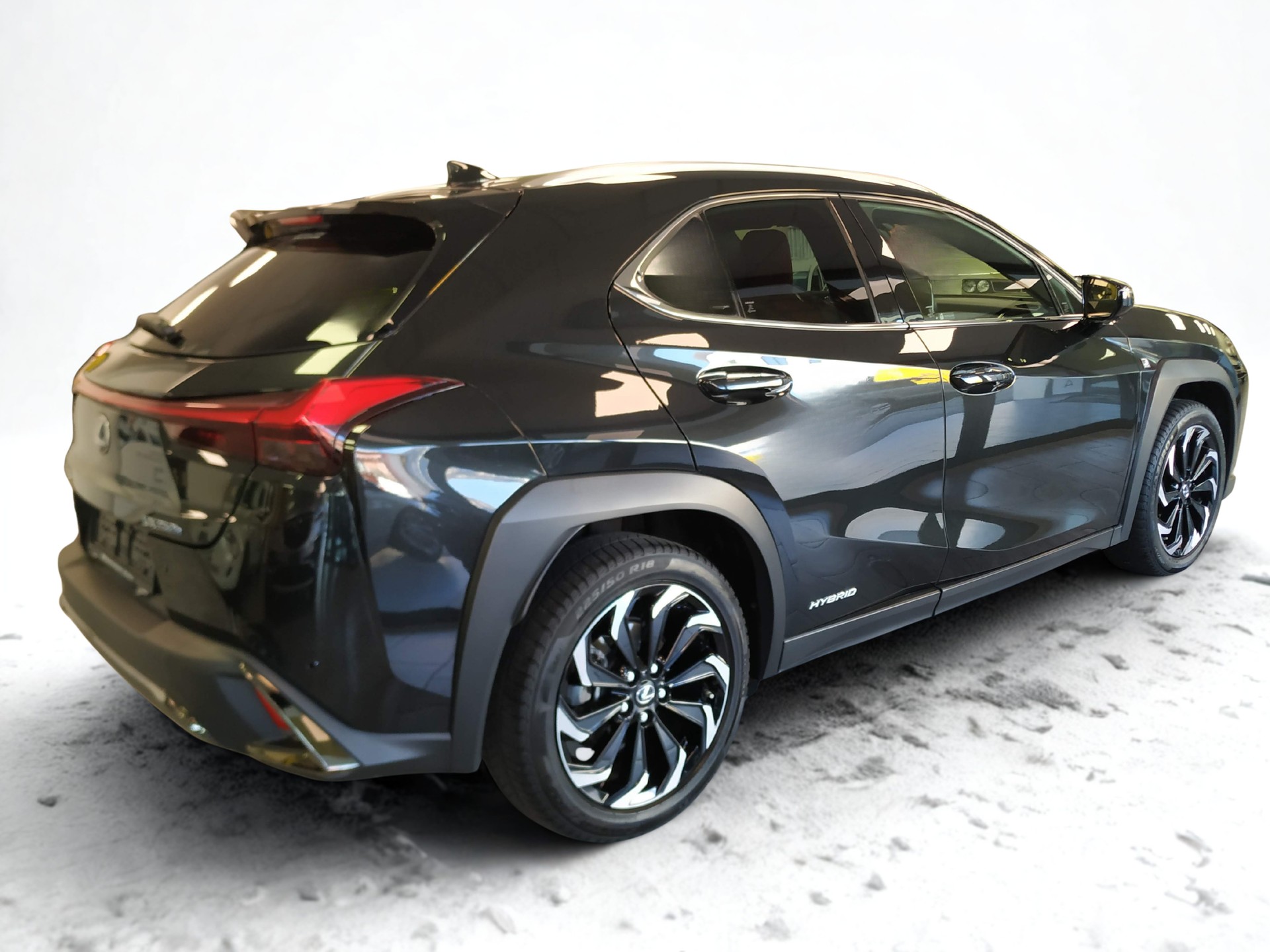 LEXUS UX 250h F Sport AWD Automatic-image-3