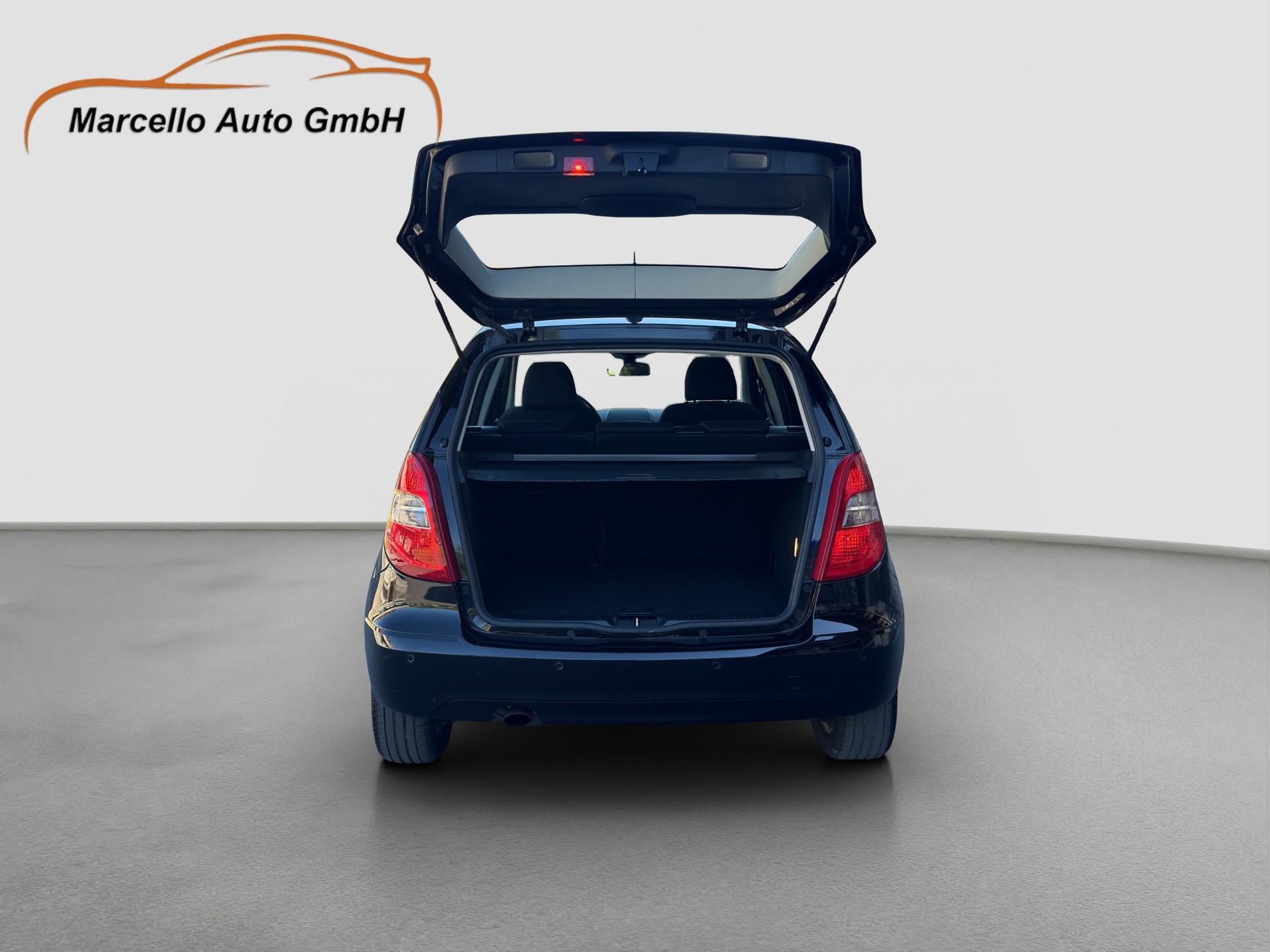 MERCEDES-BENZ A 160 Leader Autotronic-image-9