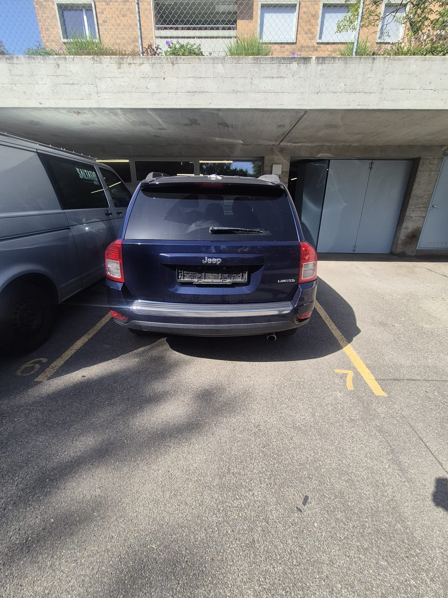 JEEP Compass 2.4 Limited Automatic-image-2