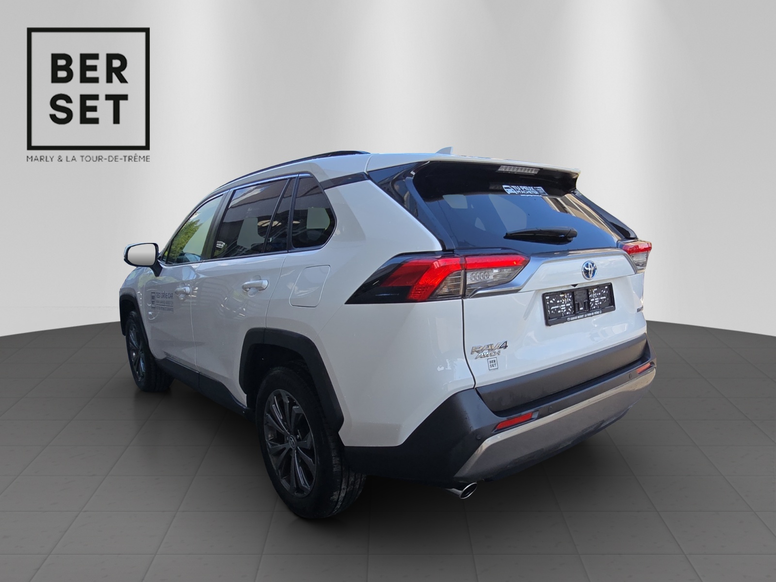 TOYOTA RAV4 2.5 HEV Trend-showroom-element-2