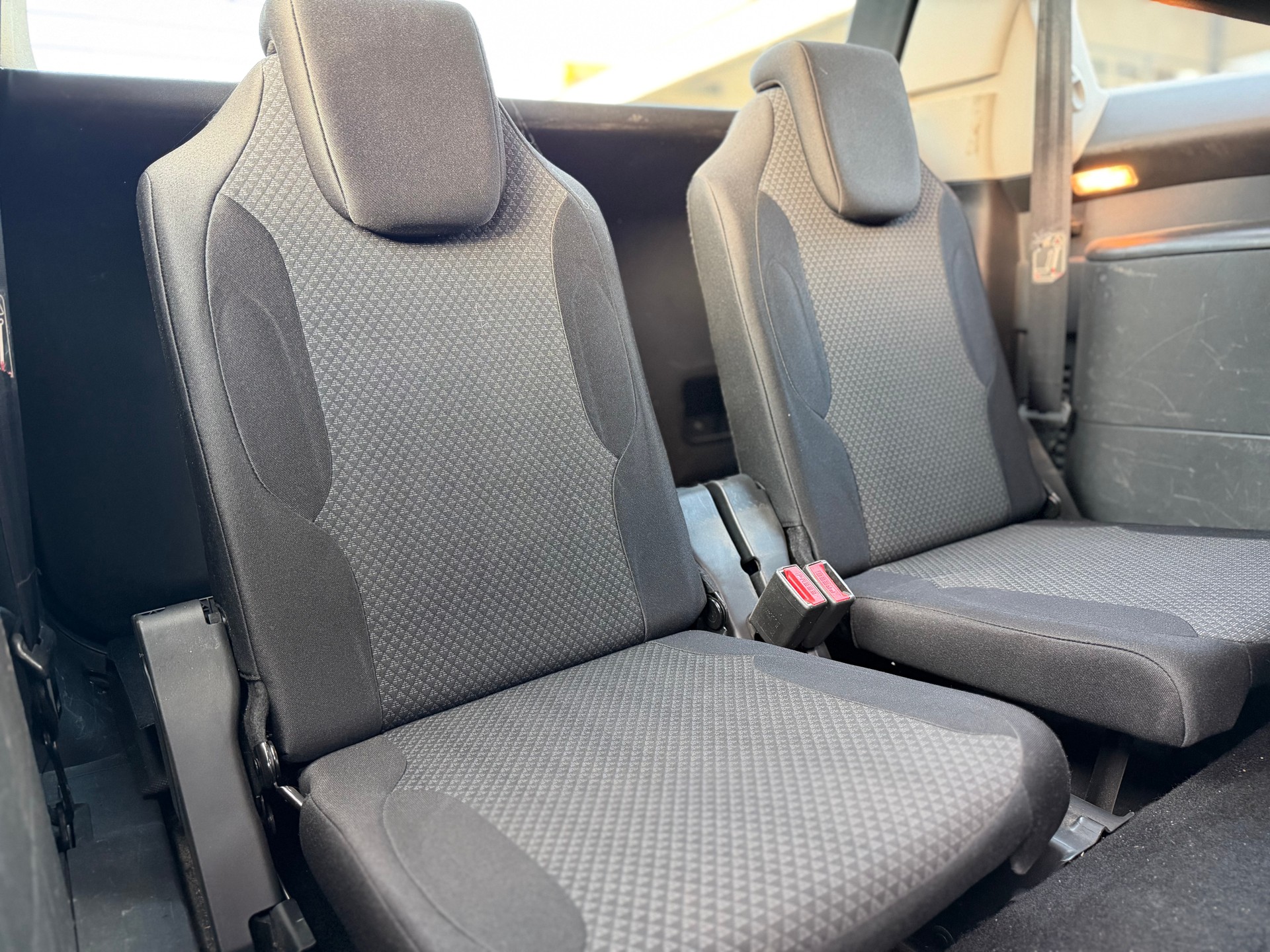 CITROEN Grand C4 Picasso 1.6i 16V Attraction-image-10