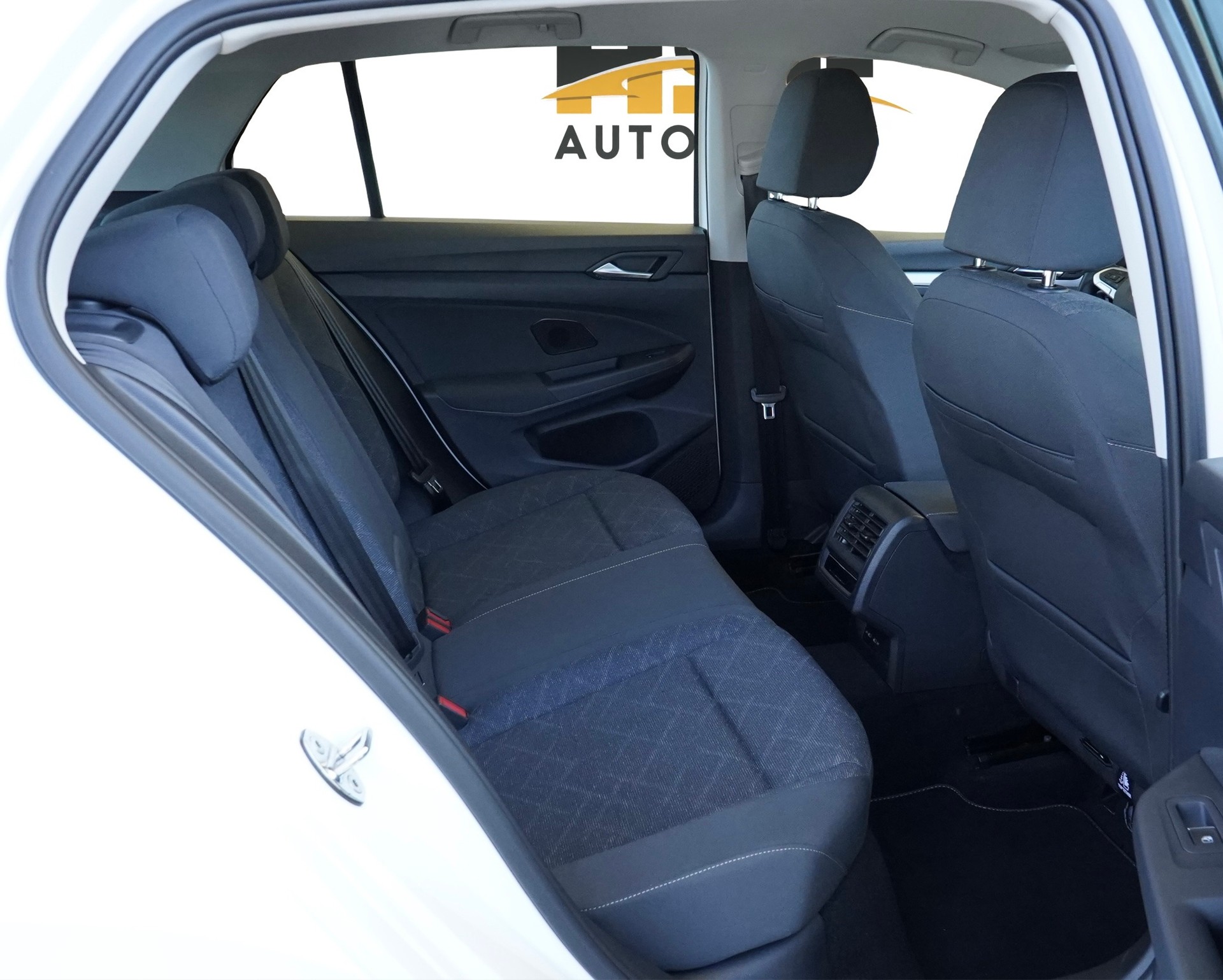 VW Golf 1.5 e TSI ACT Selection DSG *CH Fahrzeug*-image-15