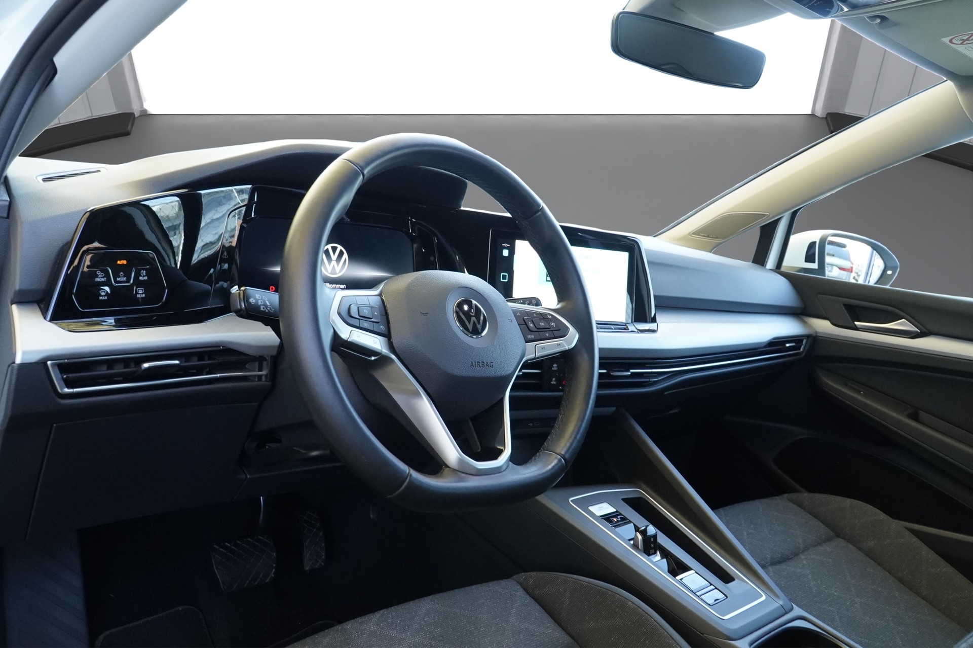 VW Golf 1.5 e TSI ACT Selection DSG *CH Fahrzeug*-image-8
