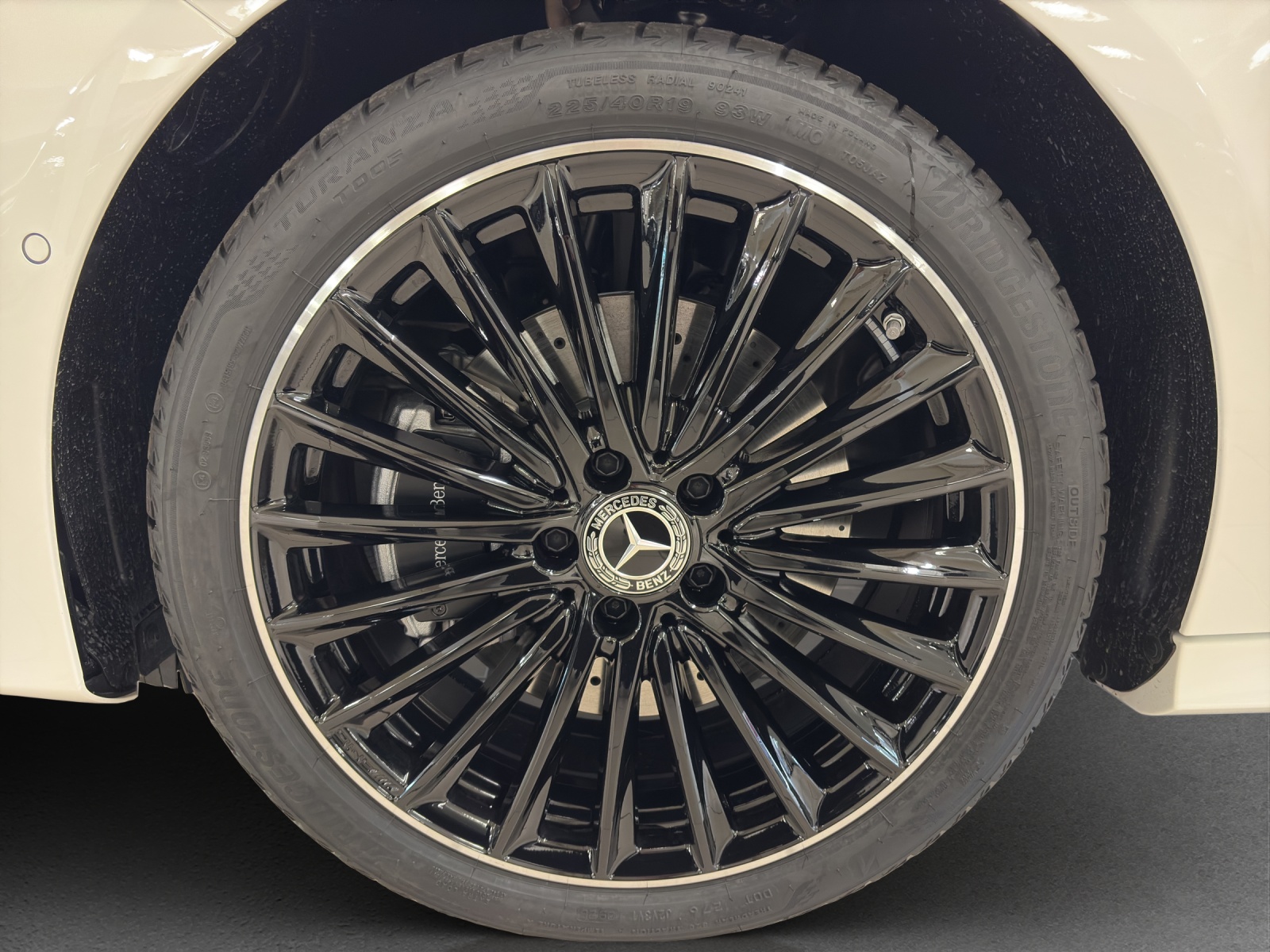 MERCEDES-BENZ A 250 e EQ Star-image-14