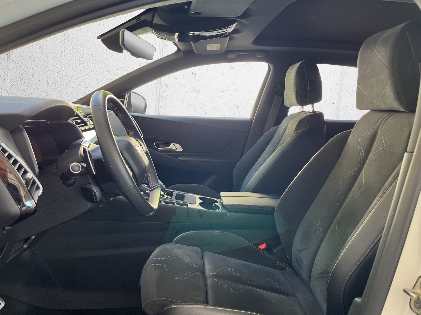 DS AUTOMOBILES DS 7 Crossback E-Tense 300 Performance Line-image-8