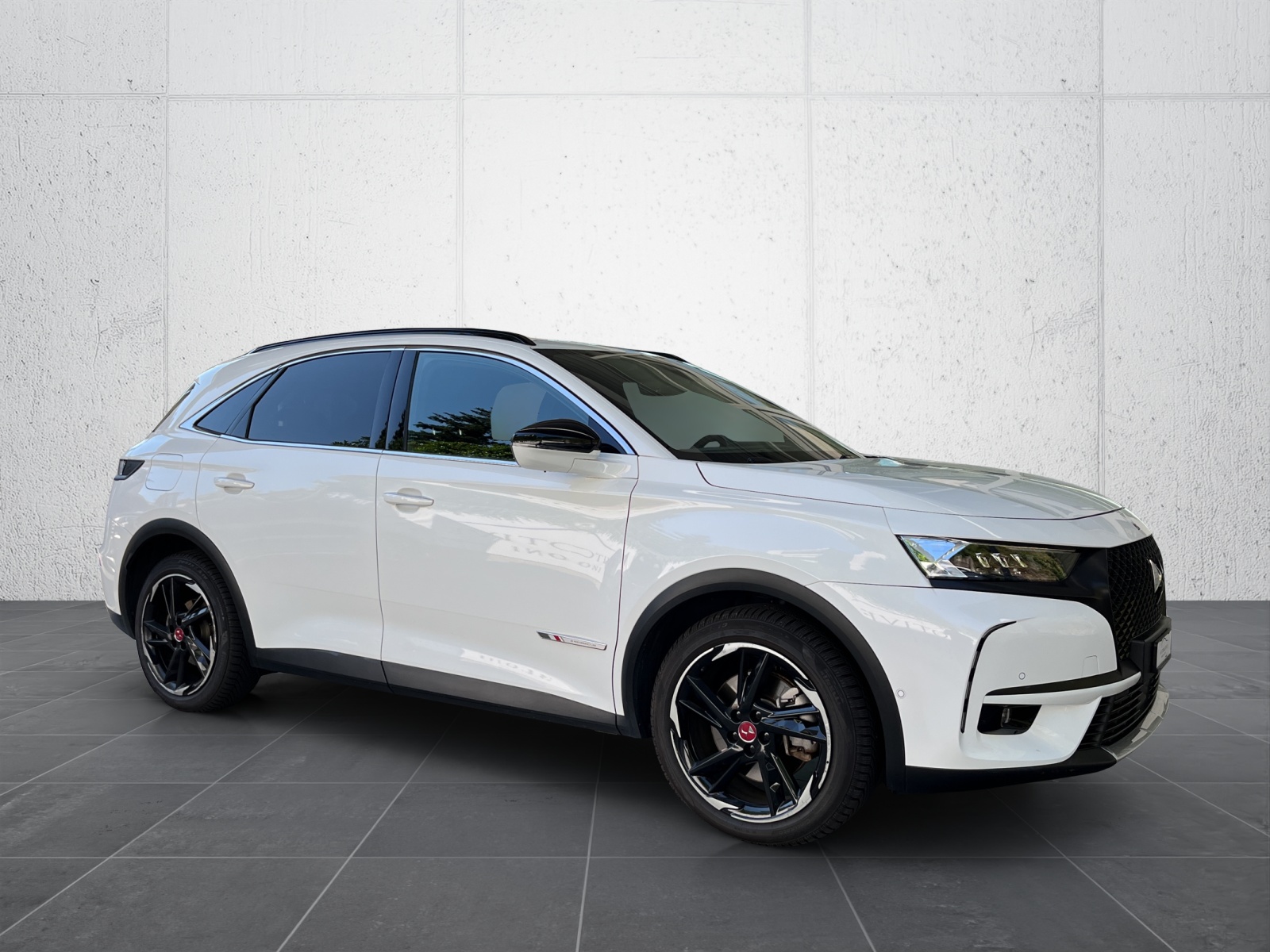 DS AUTOMOBILES DS 7 Crossback E-Tense 300 Performance Line-image-7