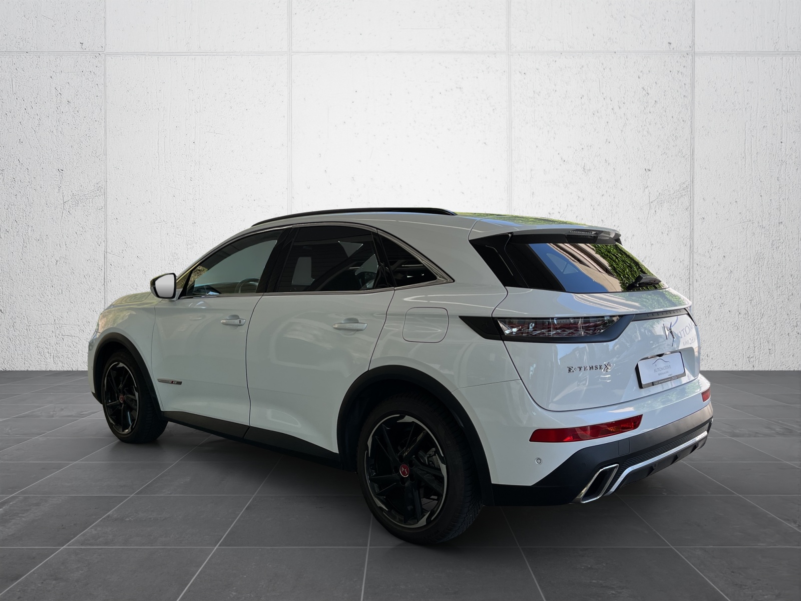 DS AUTOMOBILES DS 7 Crossback E-Tense 300 Performance Line-image-3