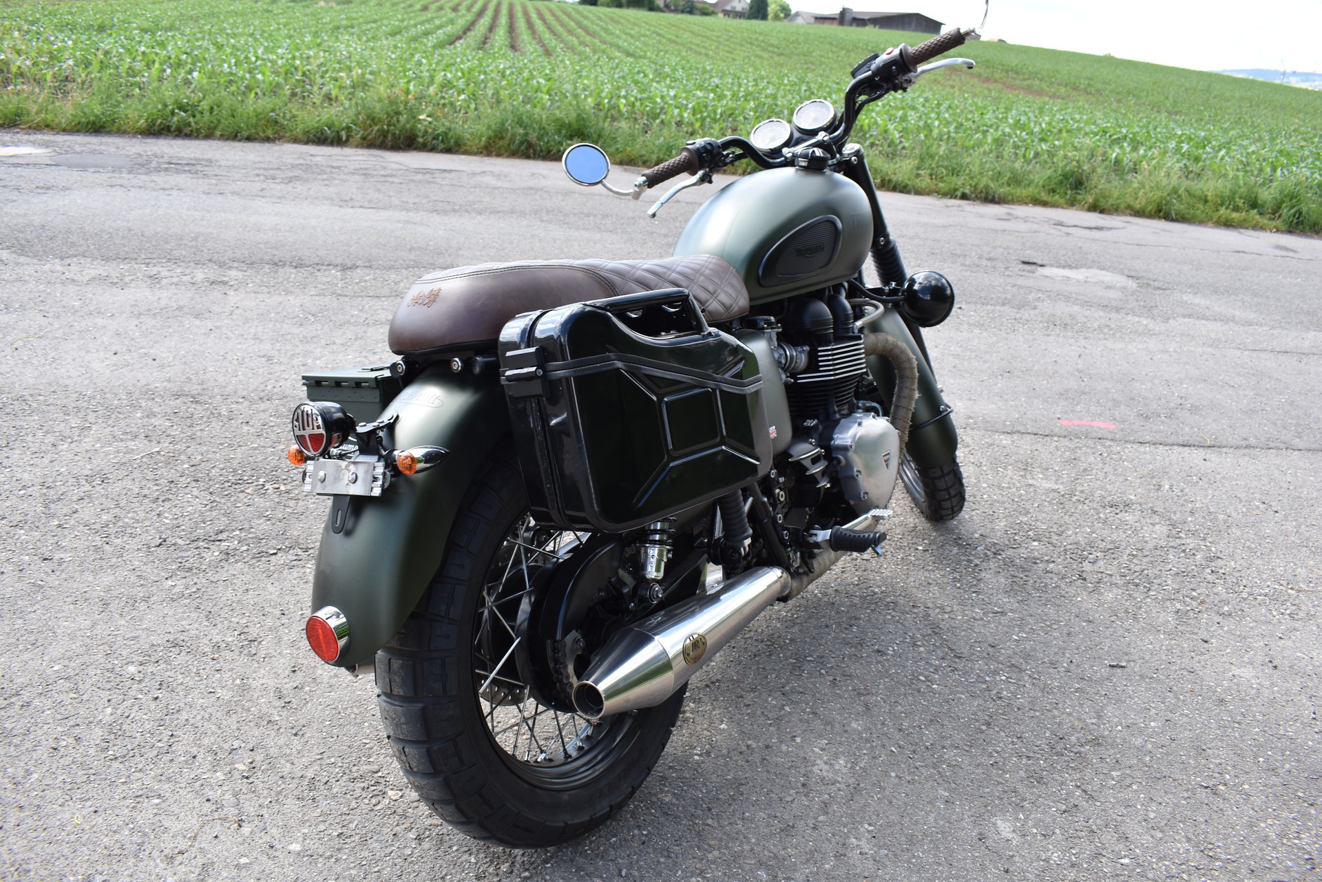 TRIUMPH Bonneville T 100 Steve McQueen Limited Edition-image-4