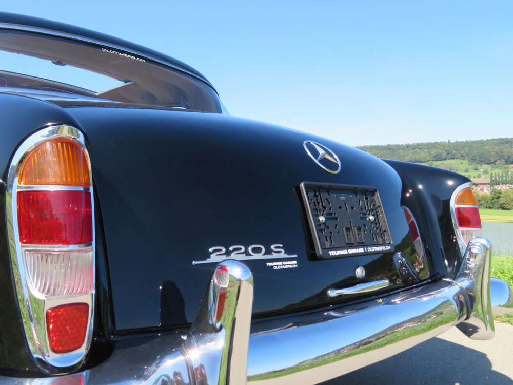 MERCEDES-BENZ 220 S-image-13