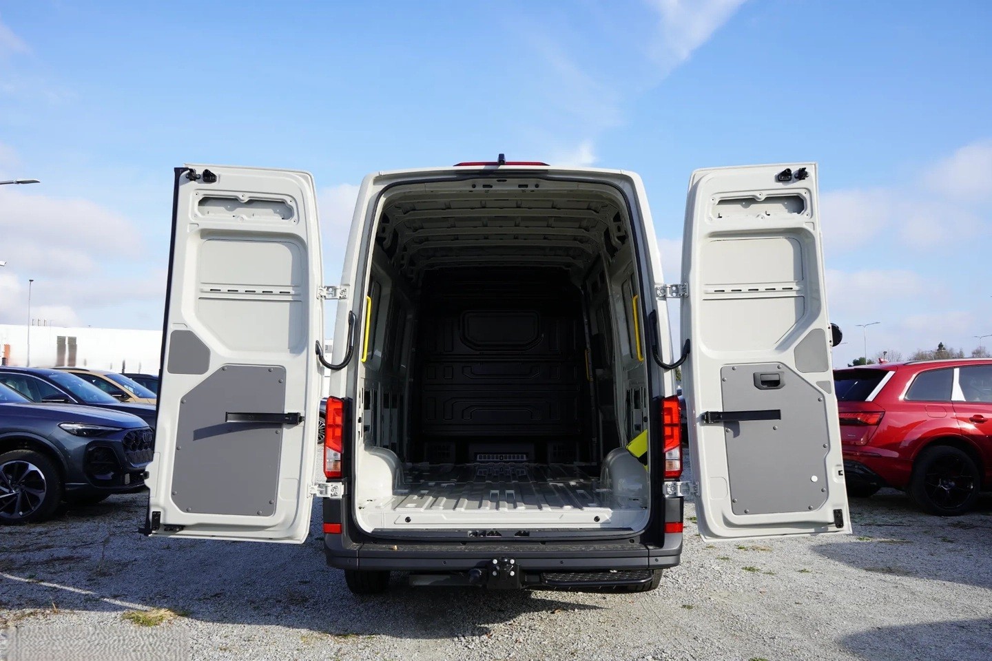 VW Crafter 35 2.0 BiTDI L3 A-image-4