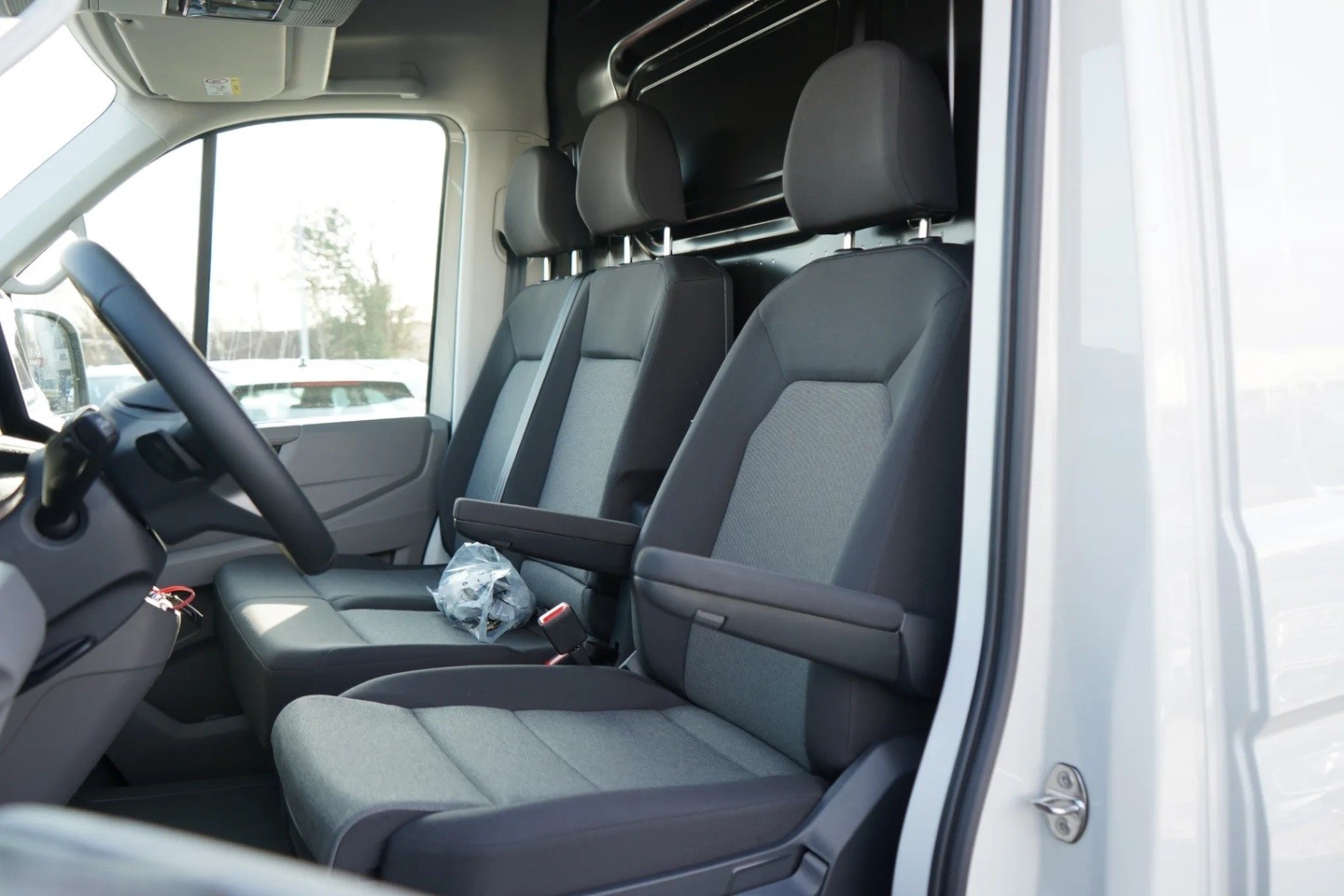 VW Crafter 35 2.0 BiTDI L3 A-image-9