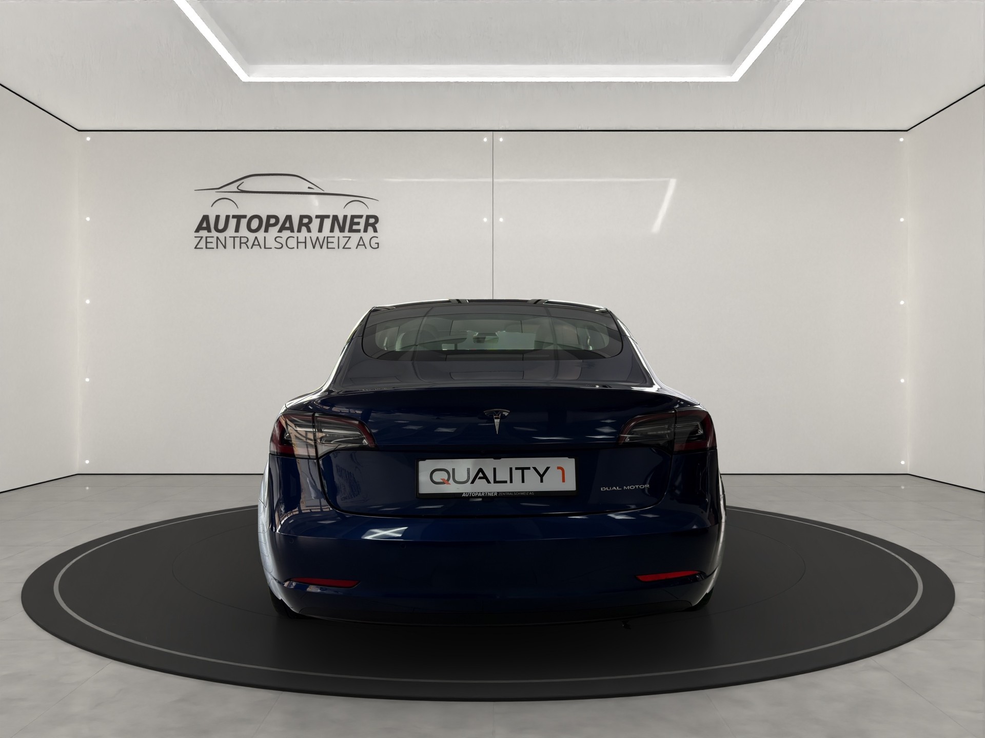 TESLA Model 3 Long Range Dual Motor AWD-image-4