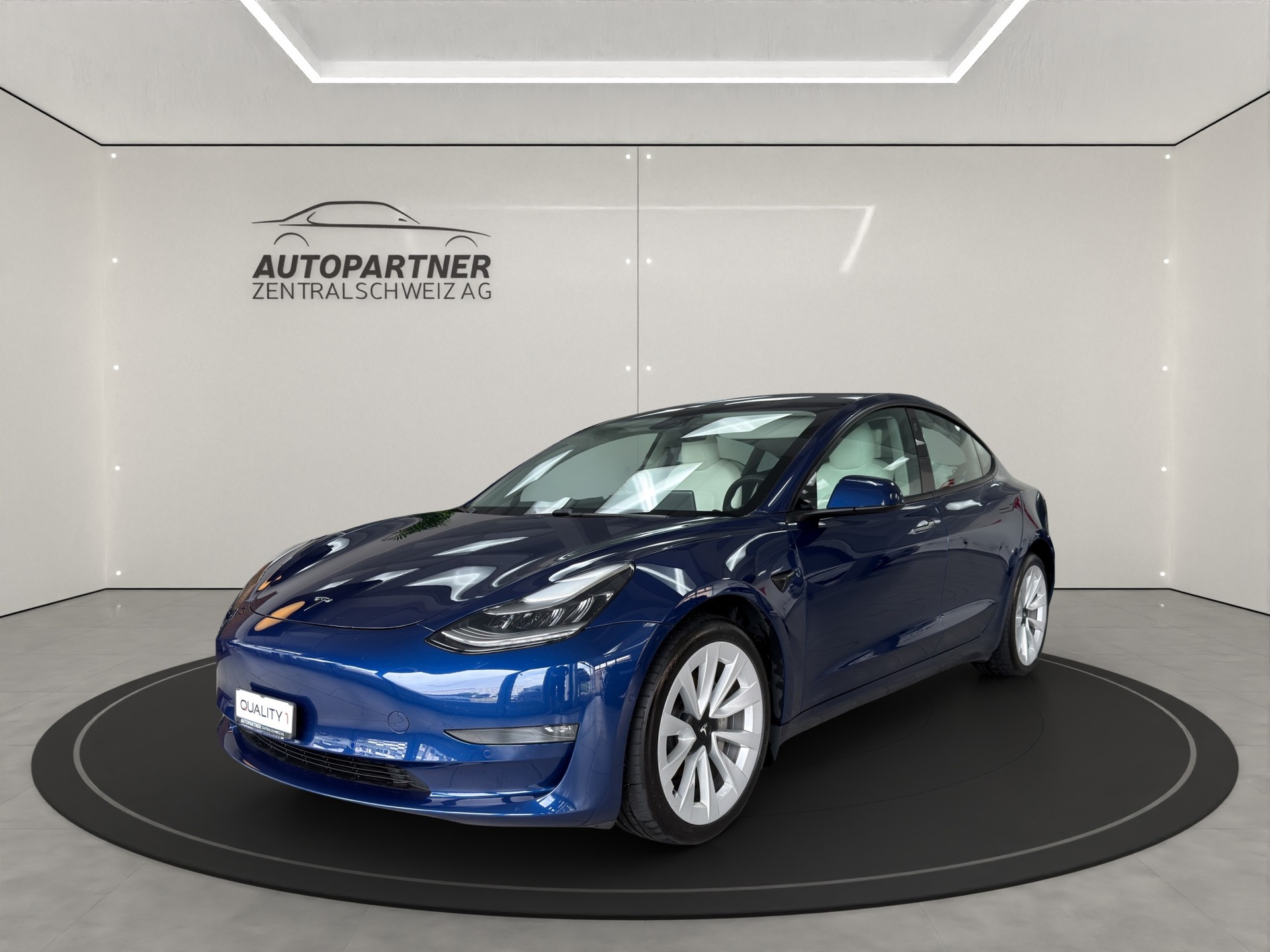 TESLA Model 3 Long Range Dual Motor AWD-image-1