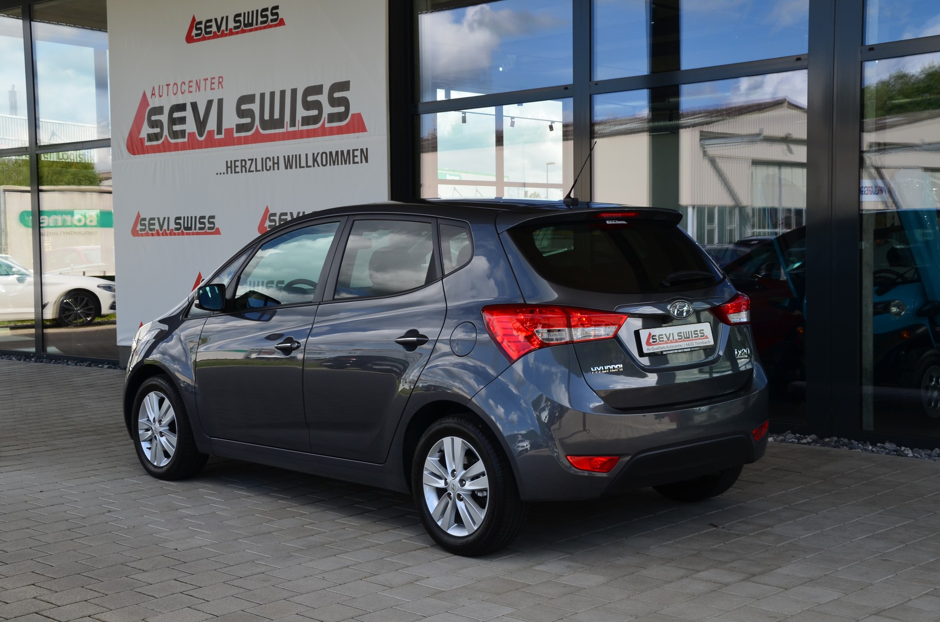 HYUNDAI iX20 1.6 Style Automatic*Frisch ab MFK,1 Jahr oder 20'000km Garantie*-image-5