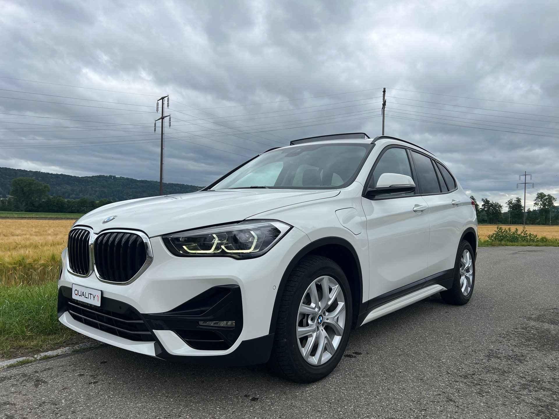 BMW X1 xDrive 25e Sport Line Steptronic-showroom-element-3