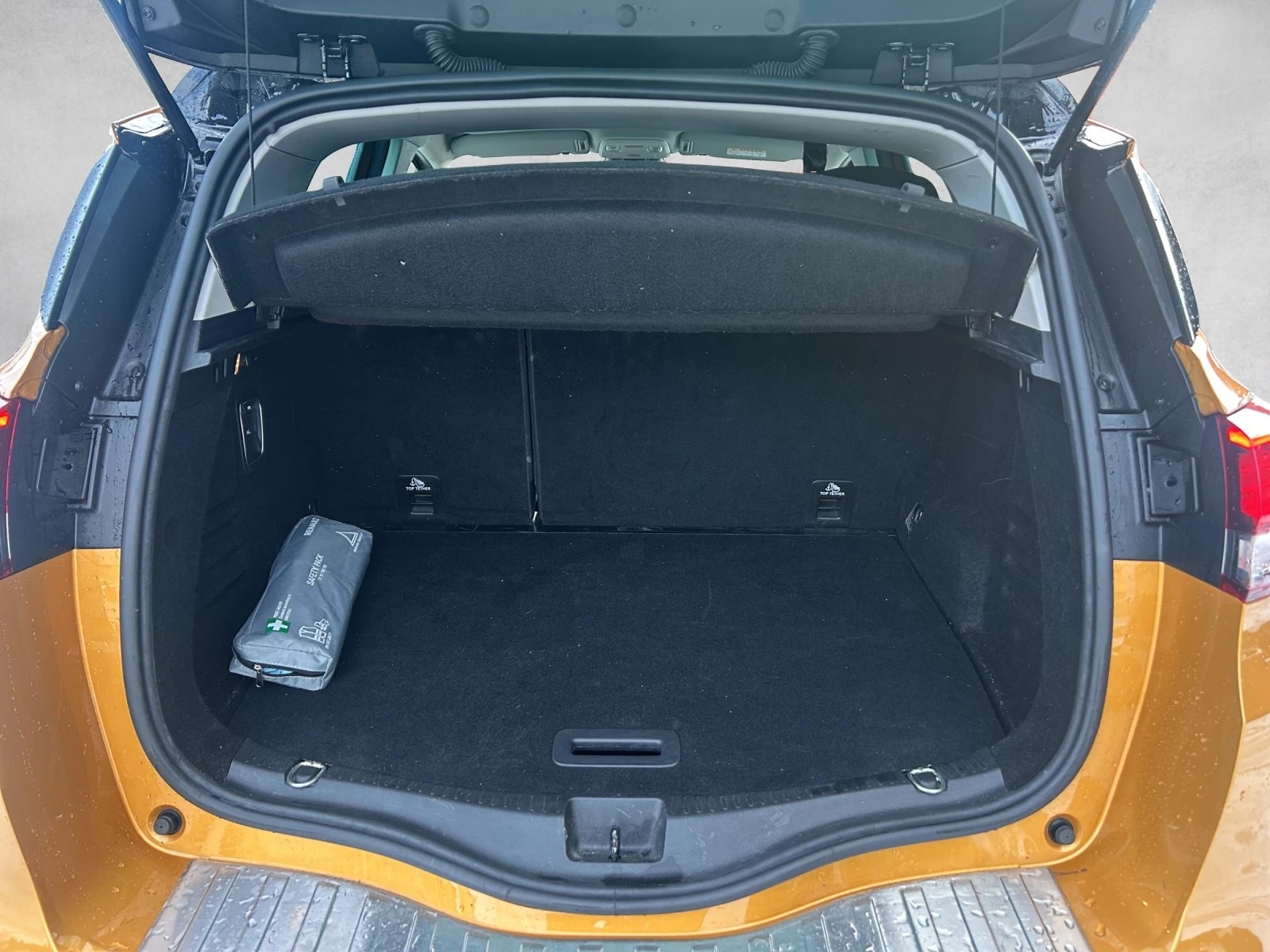 RENAULT Scénic 1.6 dCi Bose EDC-image-13