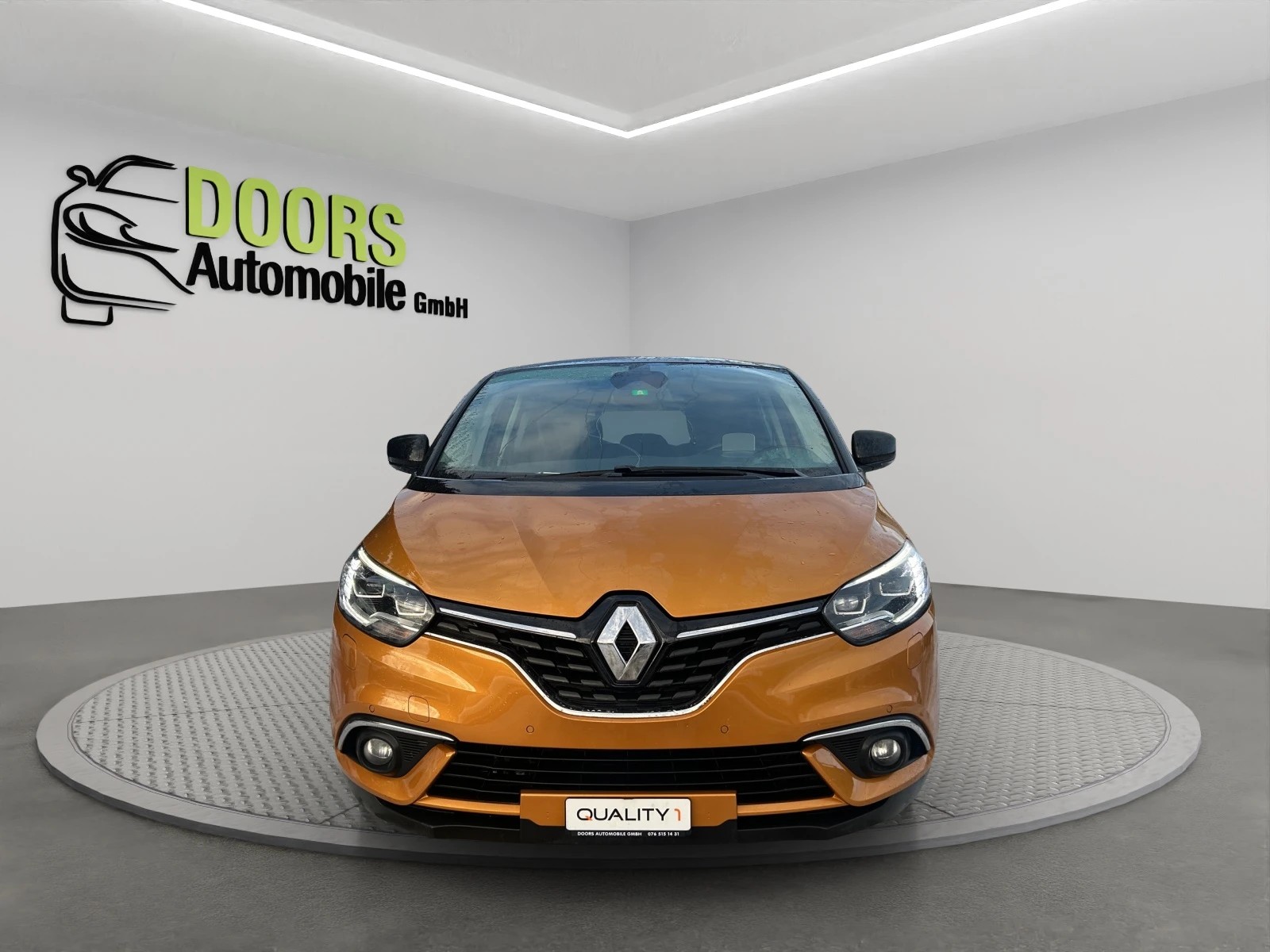 RENAULT Scénic 1.6 dCi Bose EDC-showroom-element-1