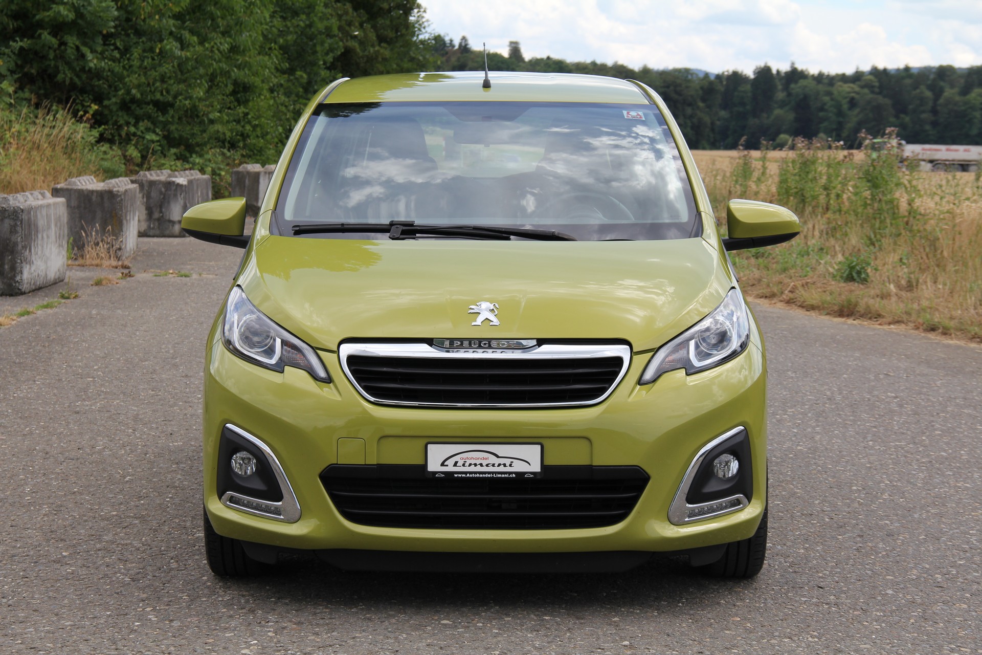 PEUGEOT 108 e-1.0 VTi Stop&Start Active Top-showroom-element-2