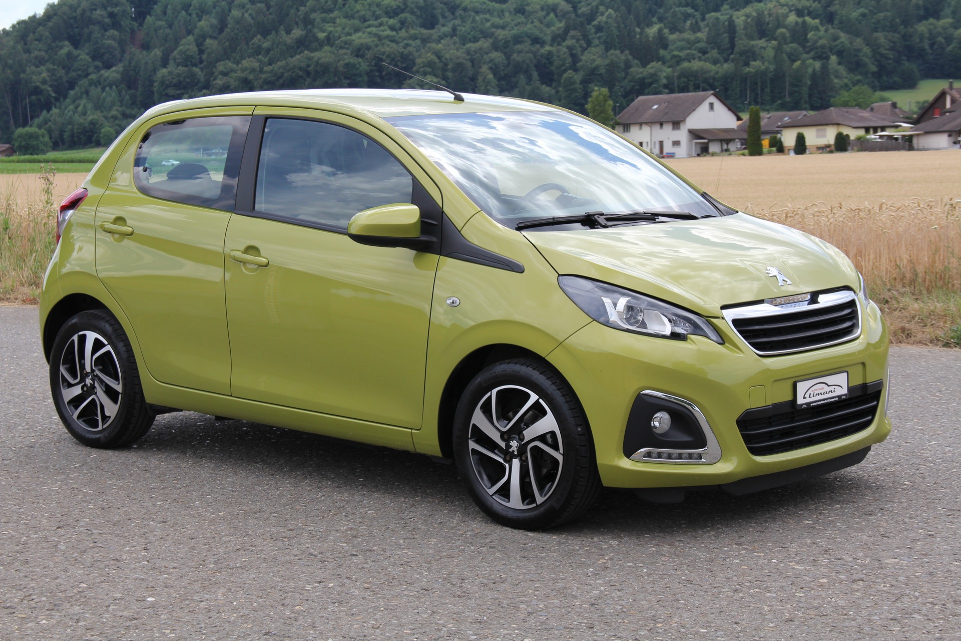 PEUGEOT 108 e-1.0 VTi Stop&Start Active Top-showroom-element-3