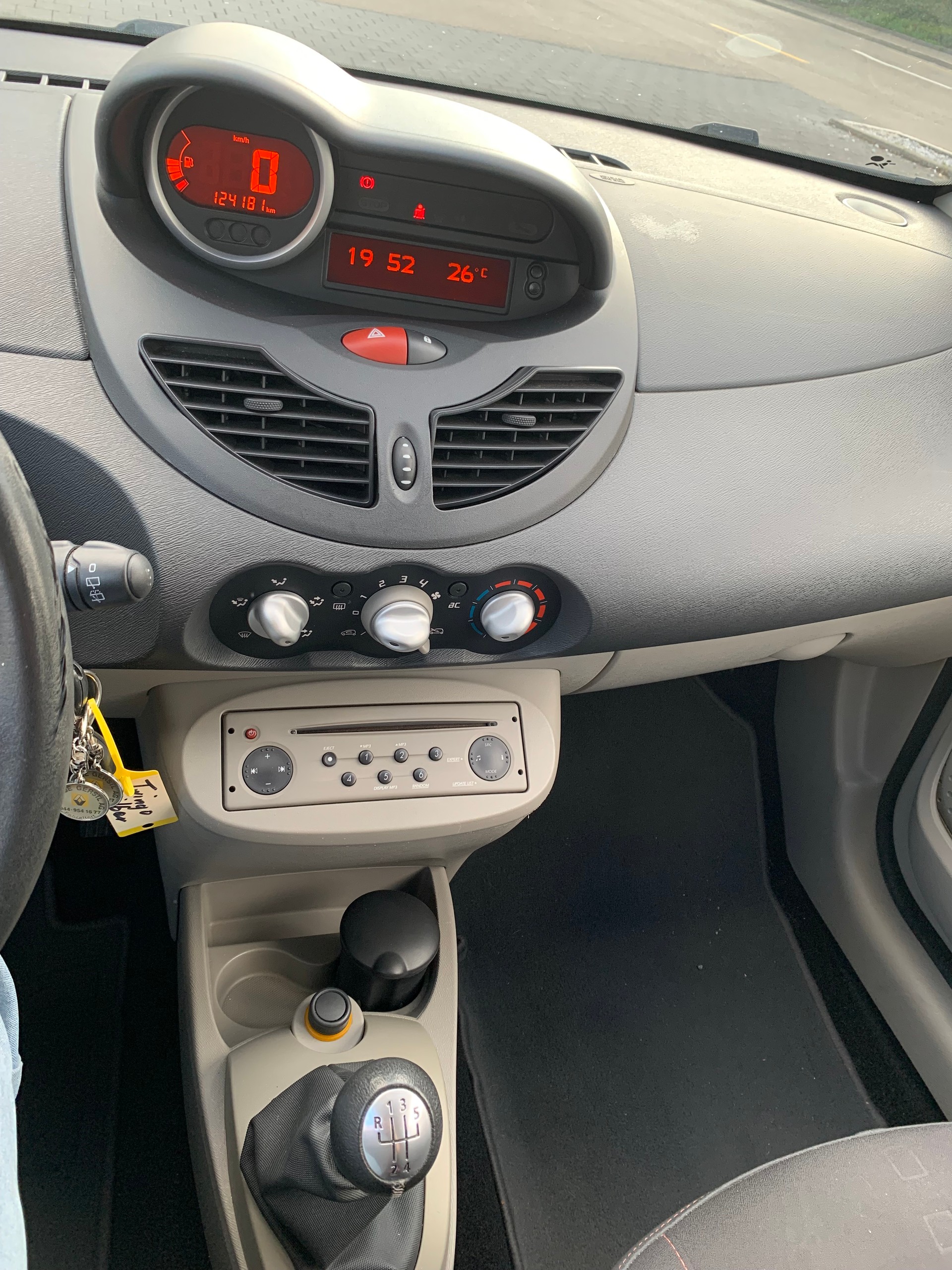 RENAULT Twingo 1.2 16V Dynamique-image-8