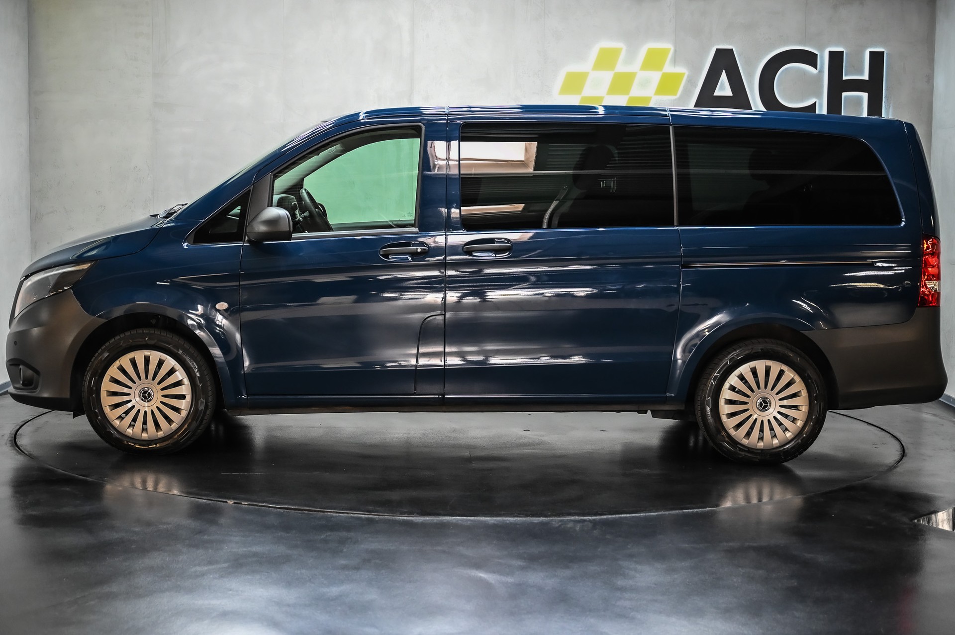 MERCEDES-BENZ Vito 116 Kombi Lang 2.0 CDI Pro-image-4