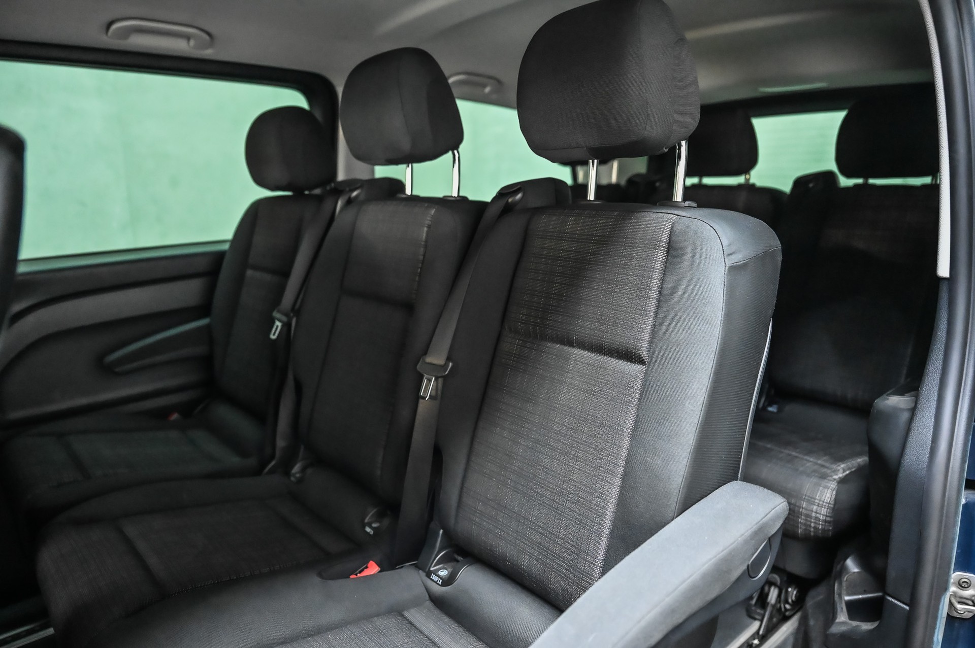 MERCEDES-BENZ Vito 116 Kombi Lang 2.0 CDI Pro-image-21