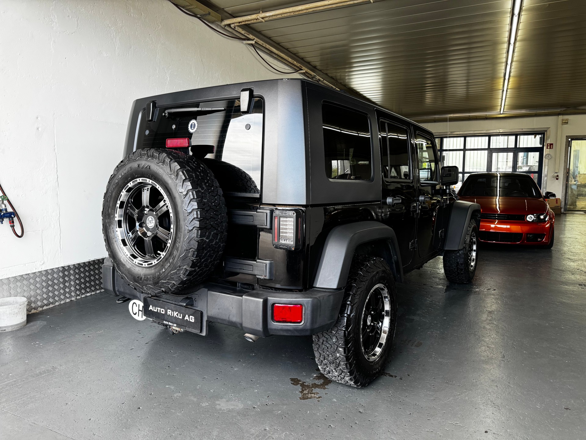 JEEP Wrangler 2.8CRD Unlimited Sport Automatic-image-8