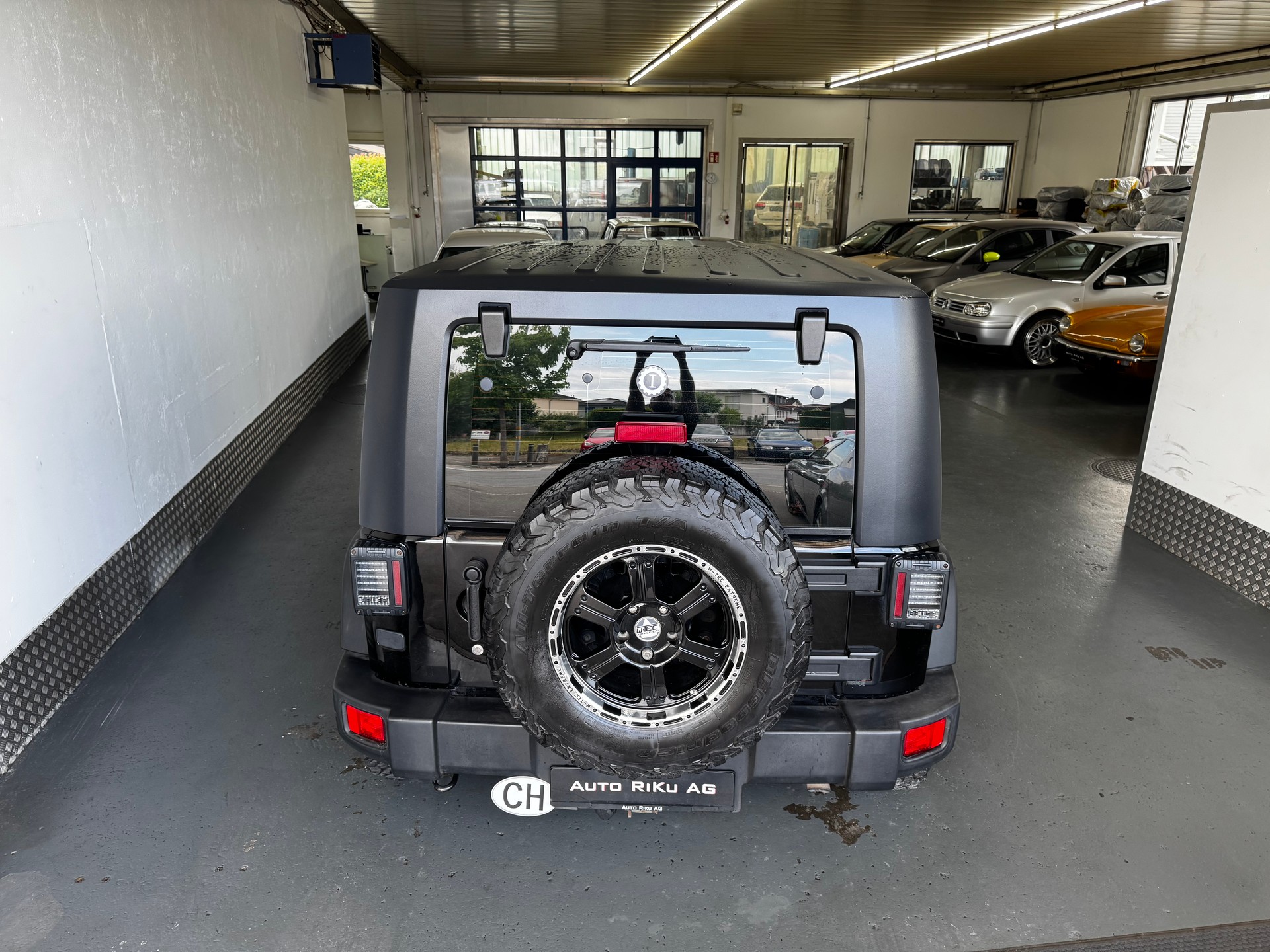 JEEP Wrangler 2.8CRD Unlimited Sport Automatic-image-9