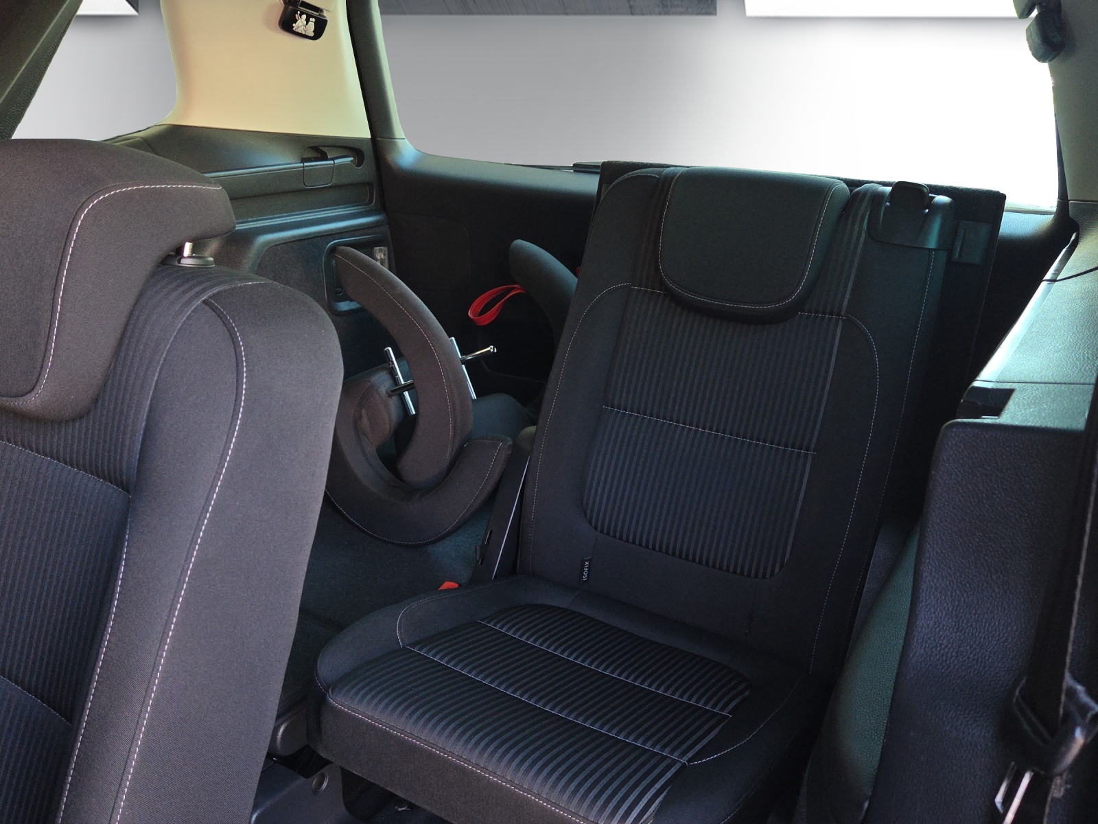 SEAT Alhambra 2.0 TDI Style Eco DSG-image-18