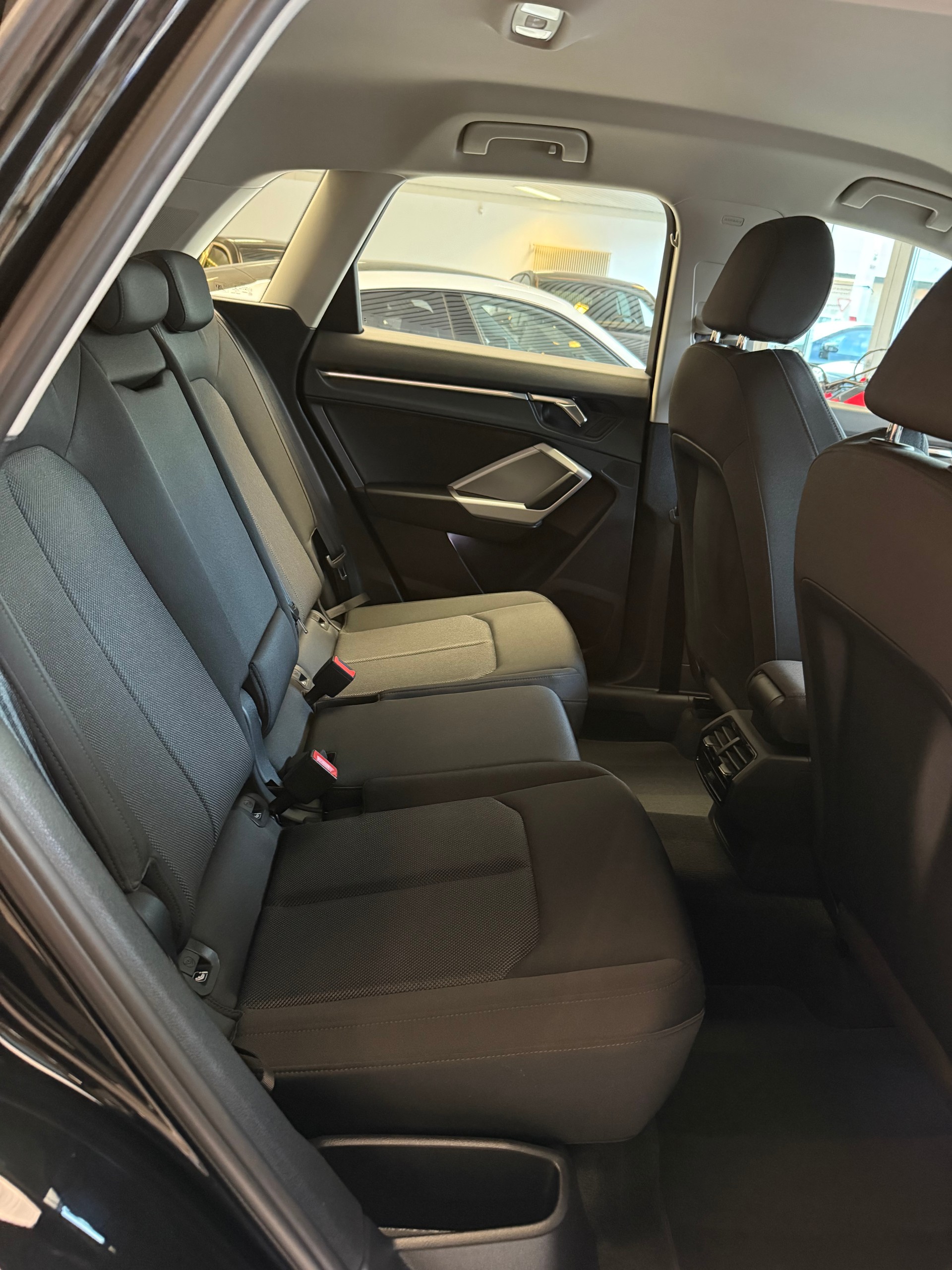 AUDI Q3 45 TFSI e Attraction S-tronic SoH 93.8 %-image-10