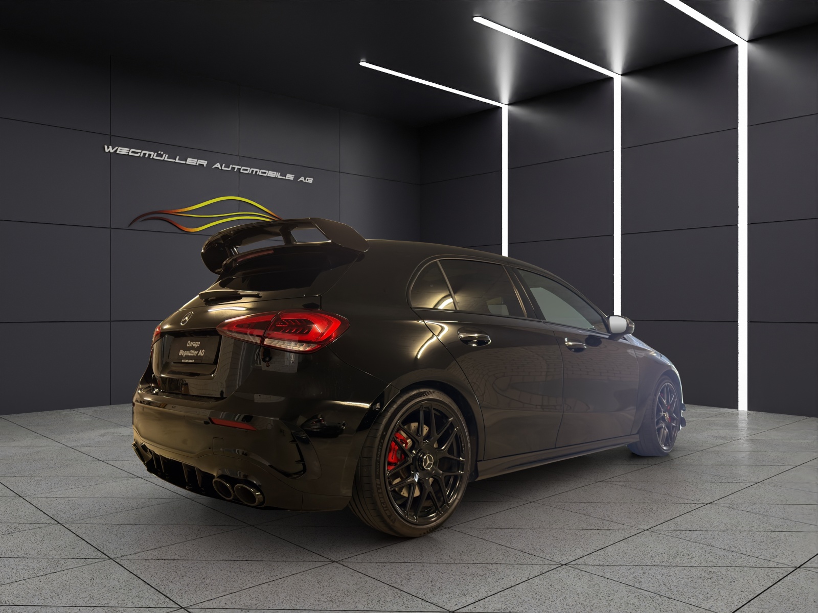 MERCEDES-BENZ A 45 S AMG 4Matic+ Speedshift-showroom-element-3