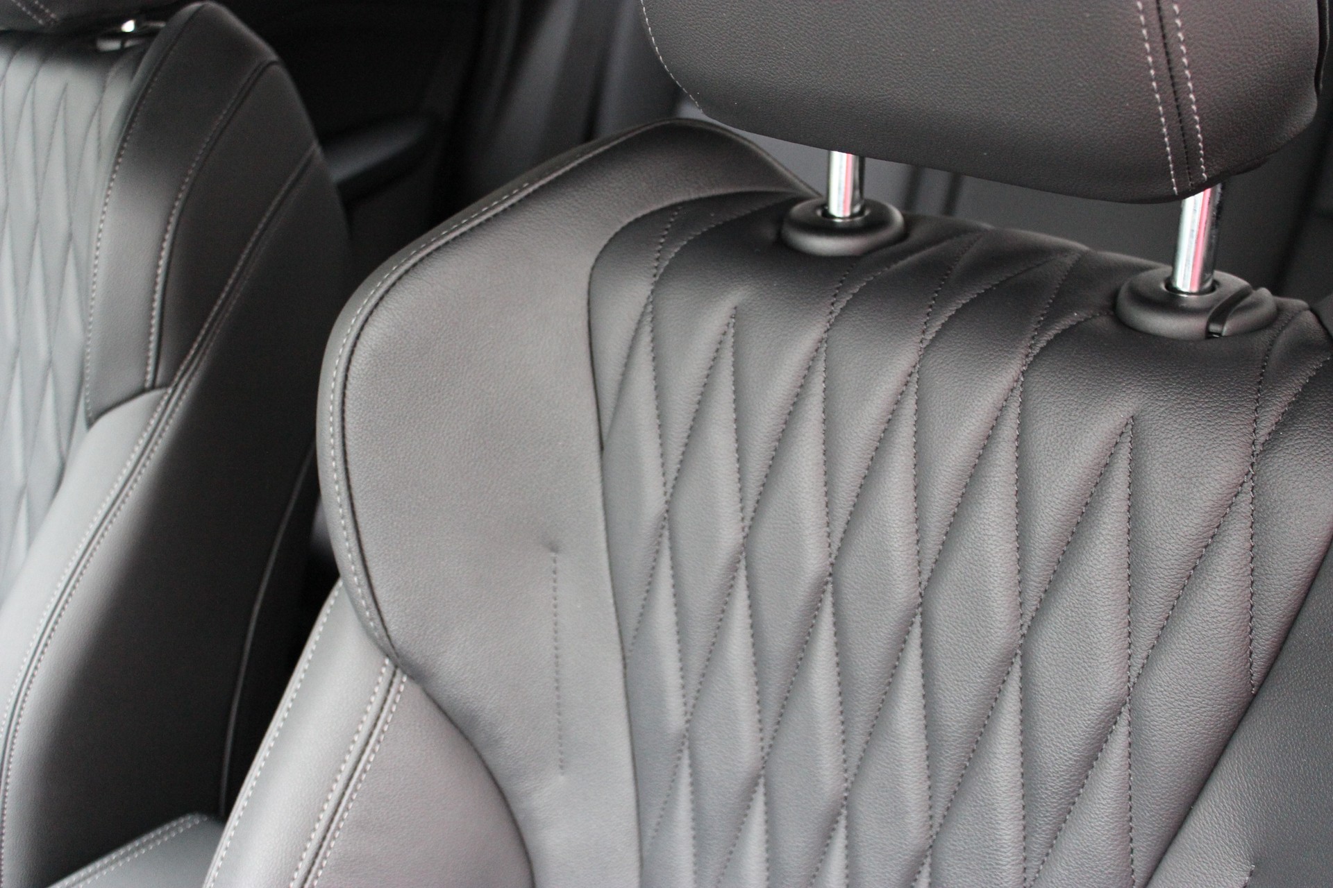 BMW X1 xDrive 20d 48V M Sport-image-16