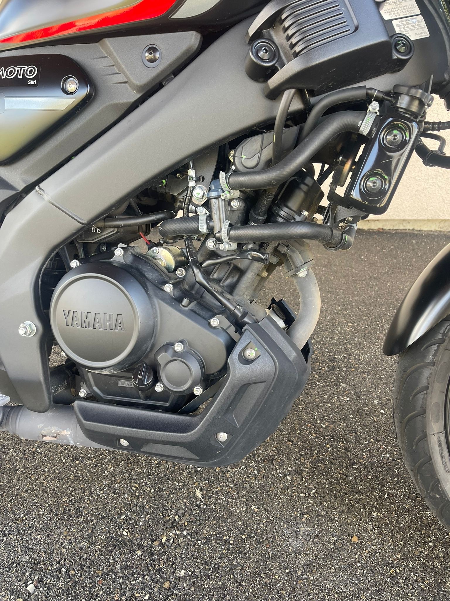 YAMAHA XSR 125-image-1