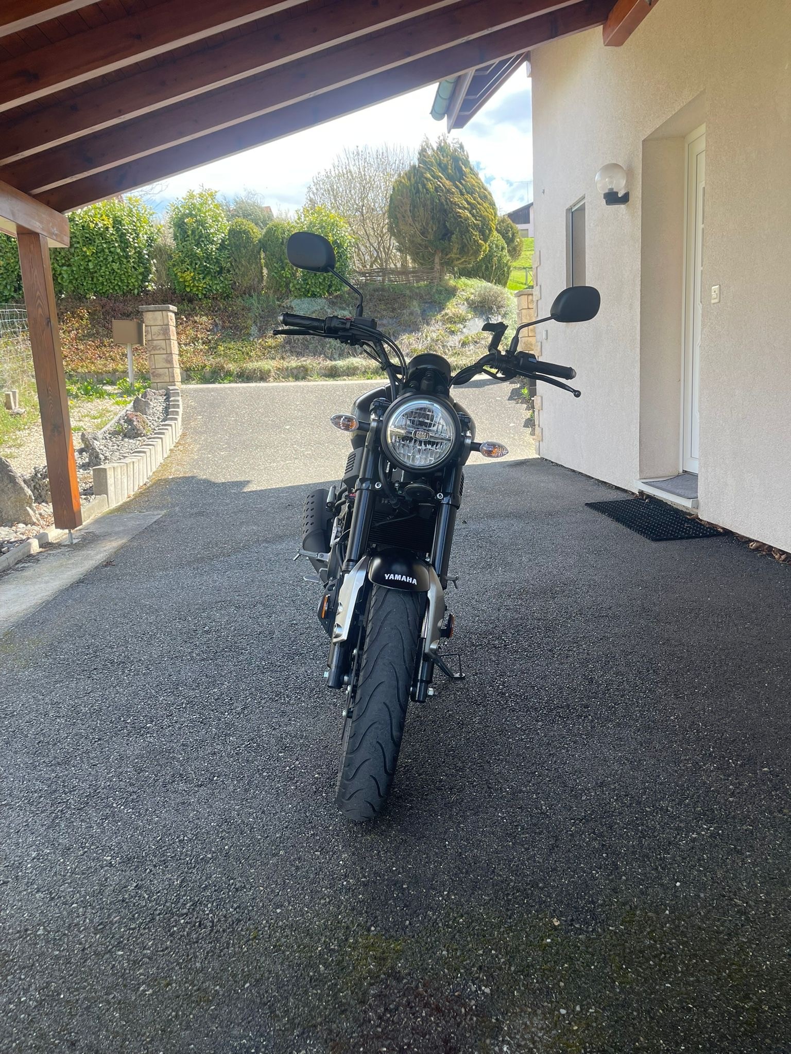 YAMAHA XSR 125-image-4