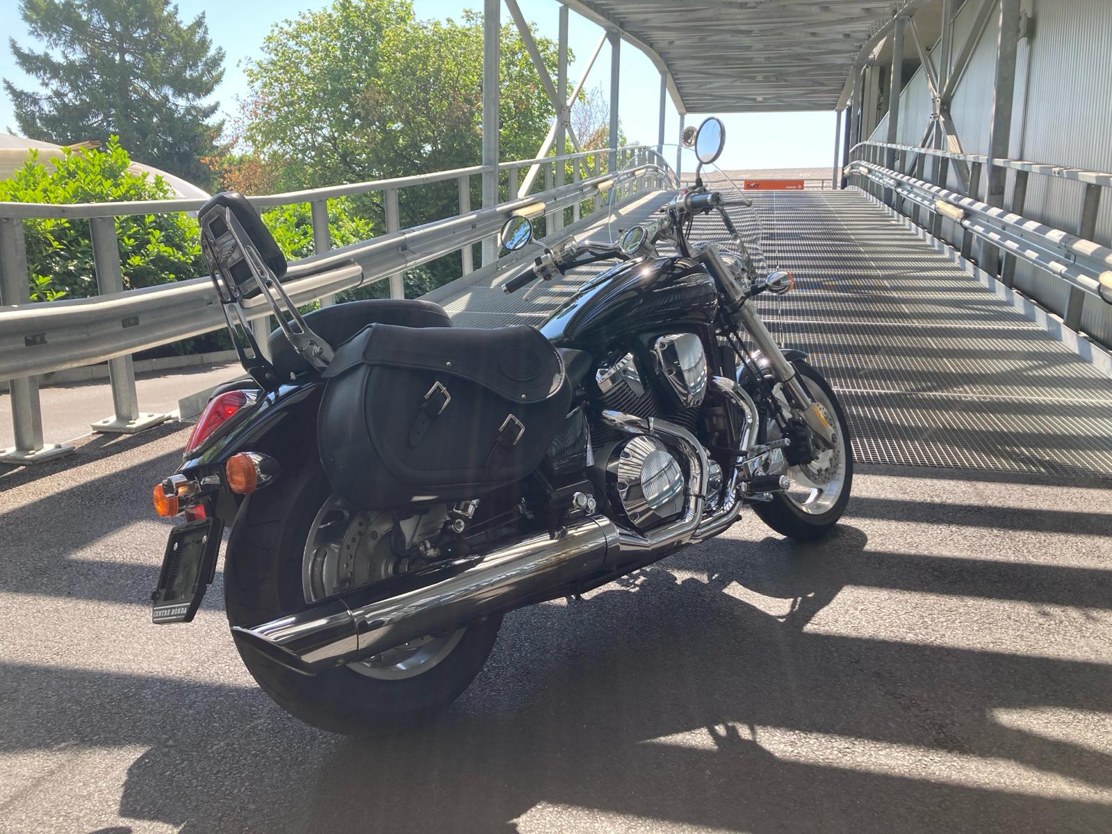 HONDA VTX 1800-image-3