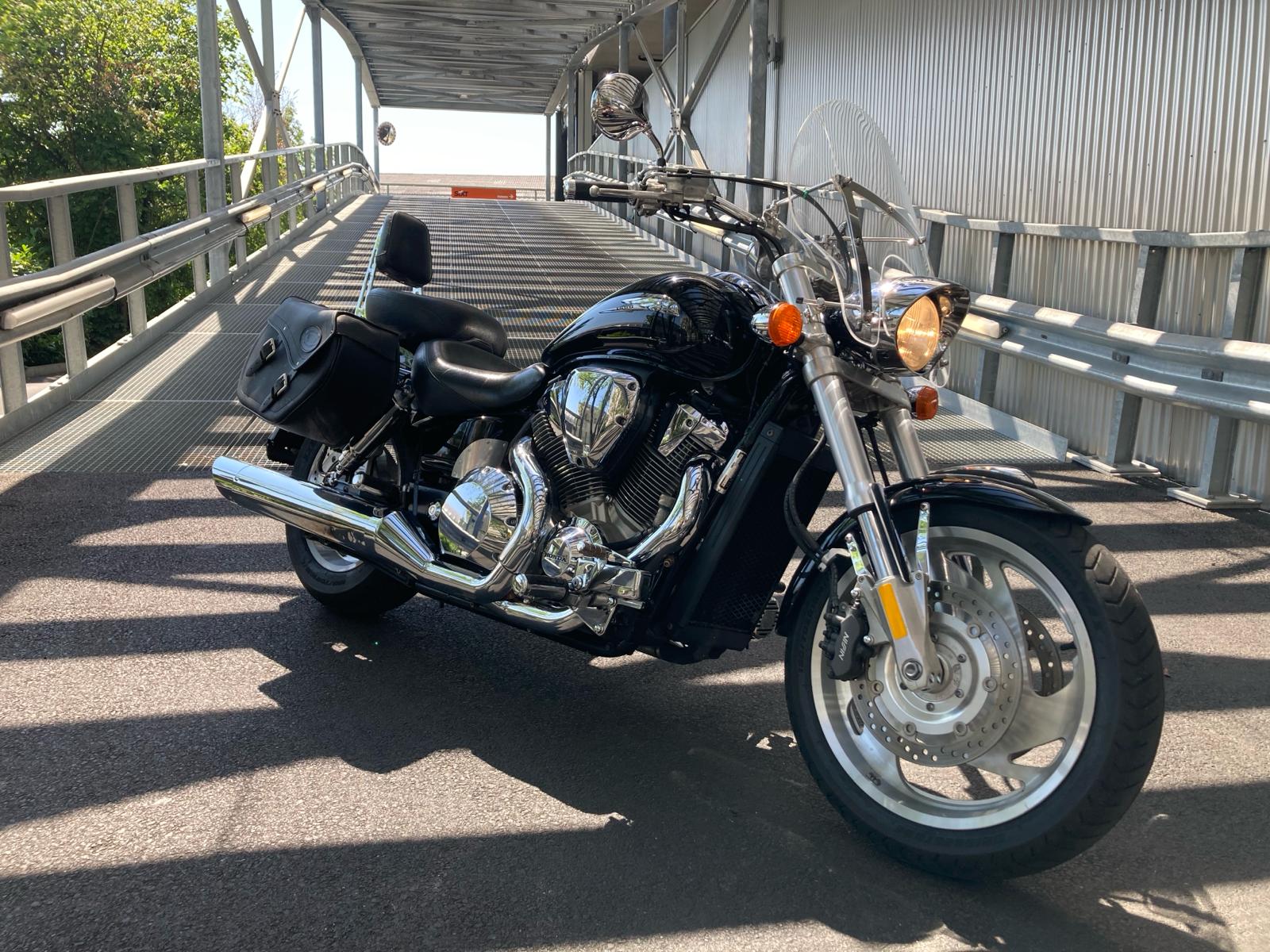 HONDA VTX 1800-image-0
