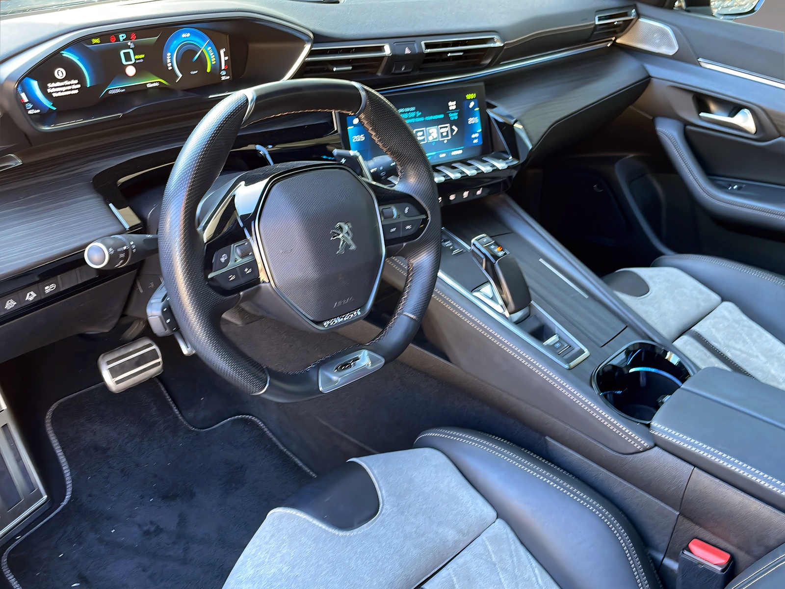 PEUGEOT 508 SW 1.6 Plug-in Hybrid GT-image-6