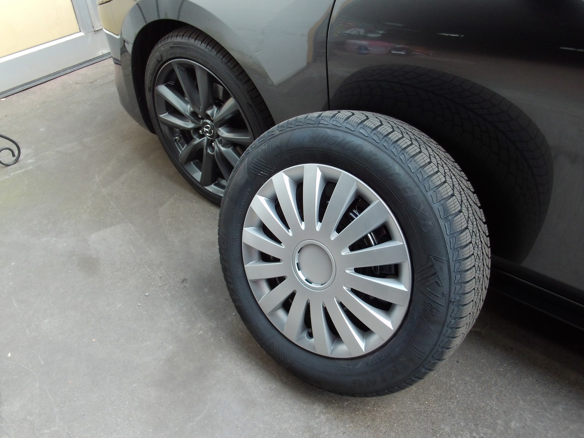 MAZDA 3 Hatchback SKYACTIV-X MHybrid 186 Revolution AWD Automat-image-15