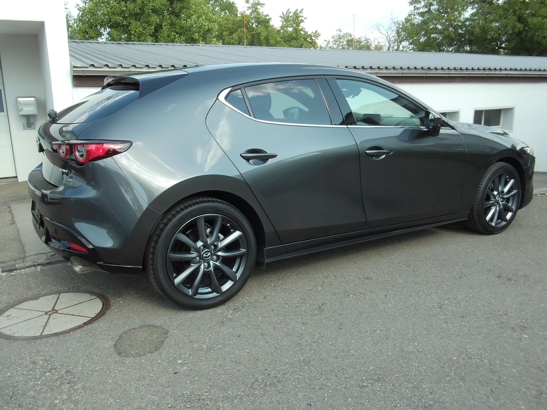 MAZDA 3 Hatchback SKYACTIV-X MHybrid 186 Revolution AWD Automat-image-1