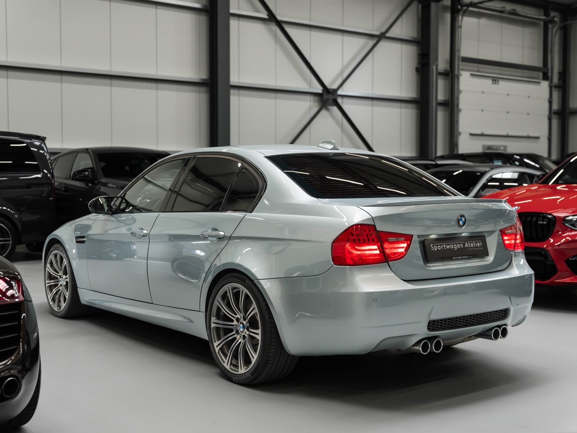 BMW M3 DSG-showroom-element-1
