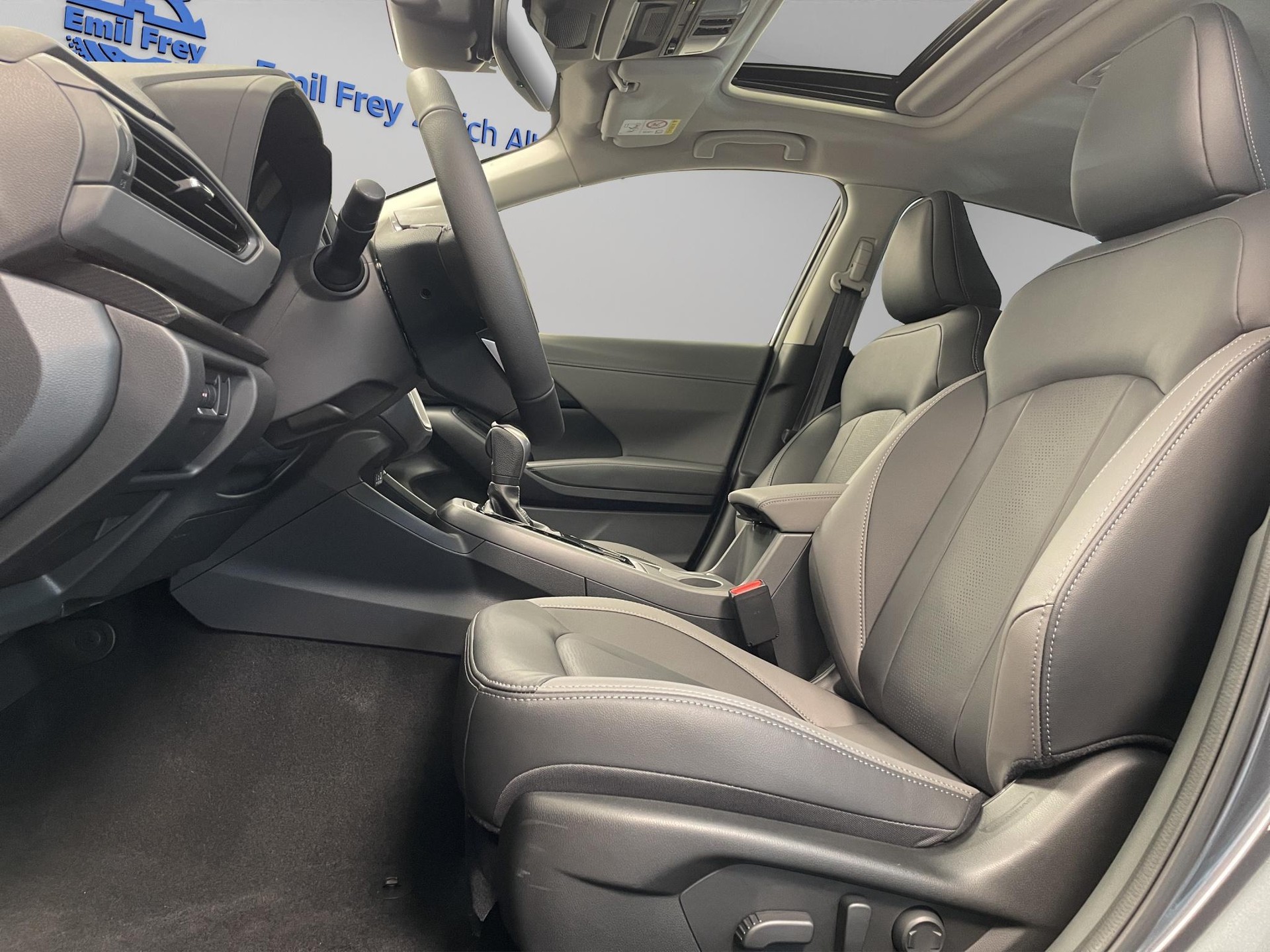 SUBARU Crosstrek 2.0i e-Boxer Luxury-image-5