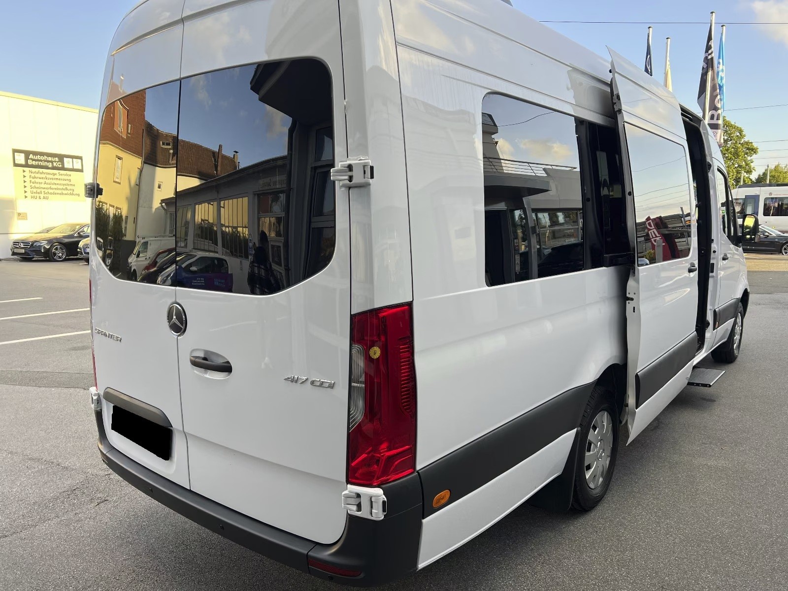 MERCEDES-BENZ Sprinter 417 CDI Lang 16+1 mit Kamera und Heizung-showroom-element-3